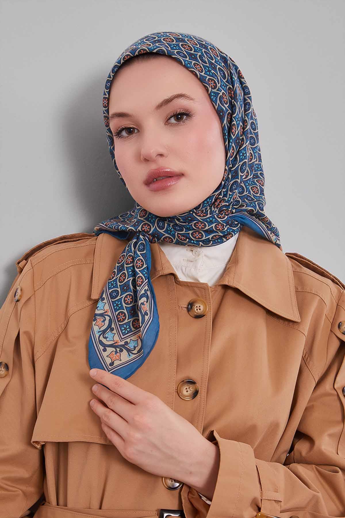 Fivescarf Mavi Papatya Desen Silk Coton Eşarp