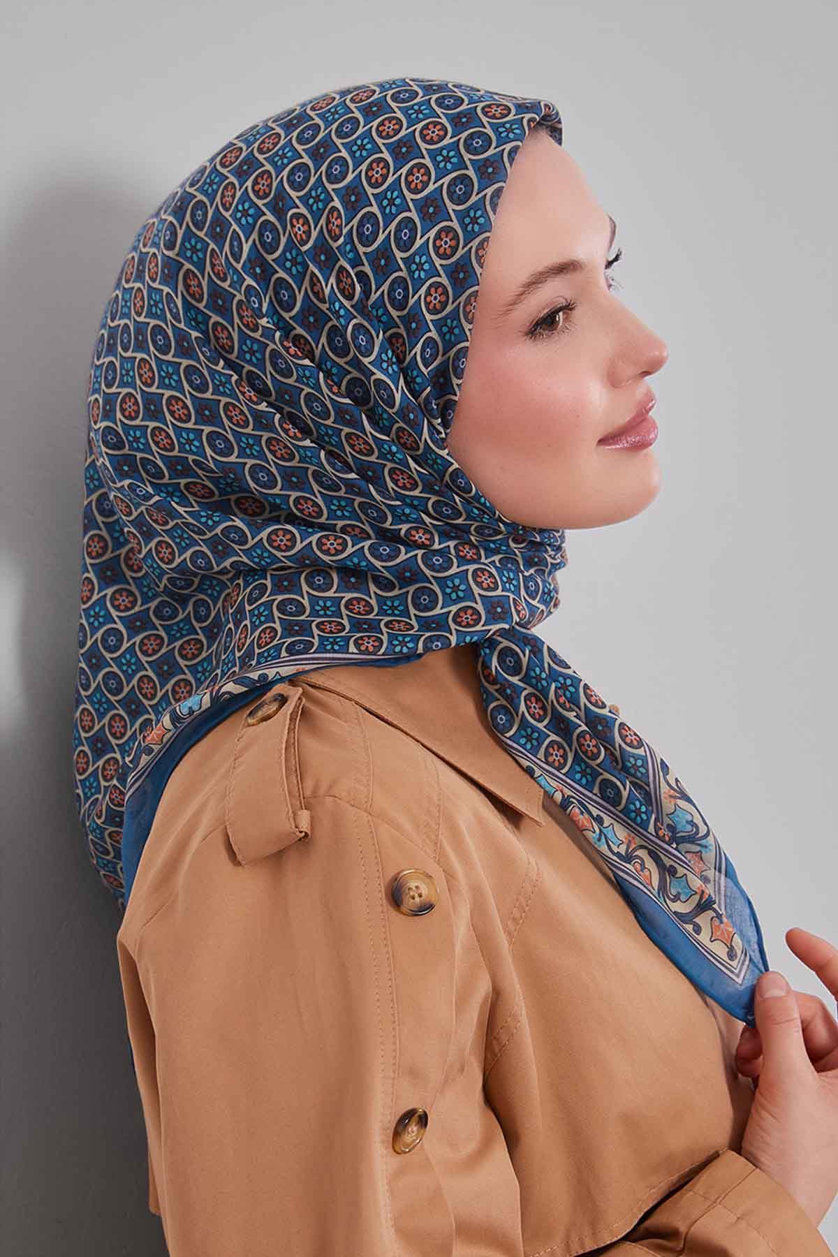 Fivescarf Mavi Papatya Desen Silk Coton Eşarp