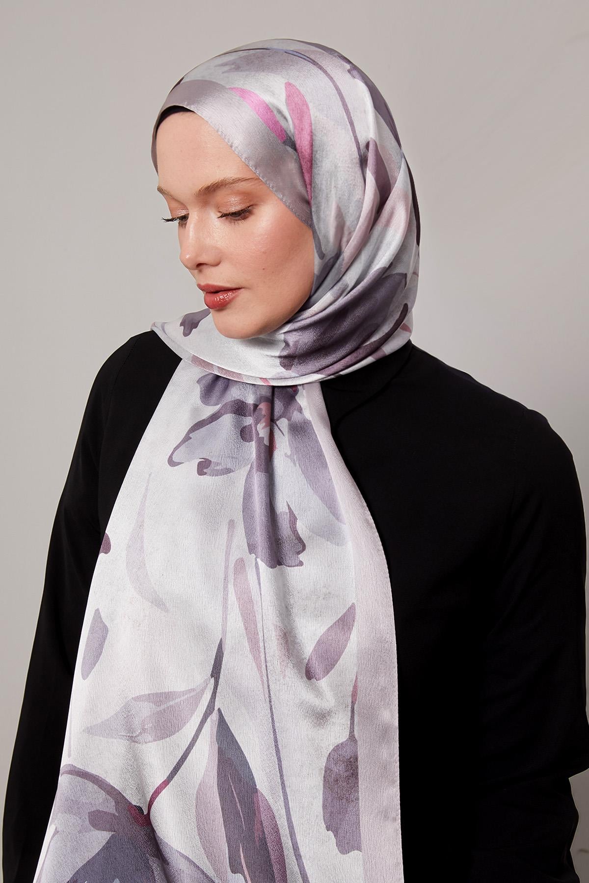 Fivescarf Menekşe Somut Çiçek Desenli Vual İpek Şal