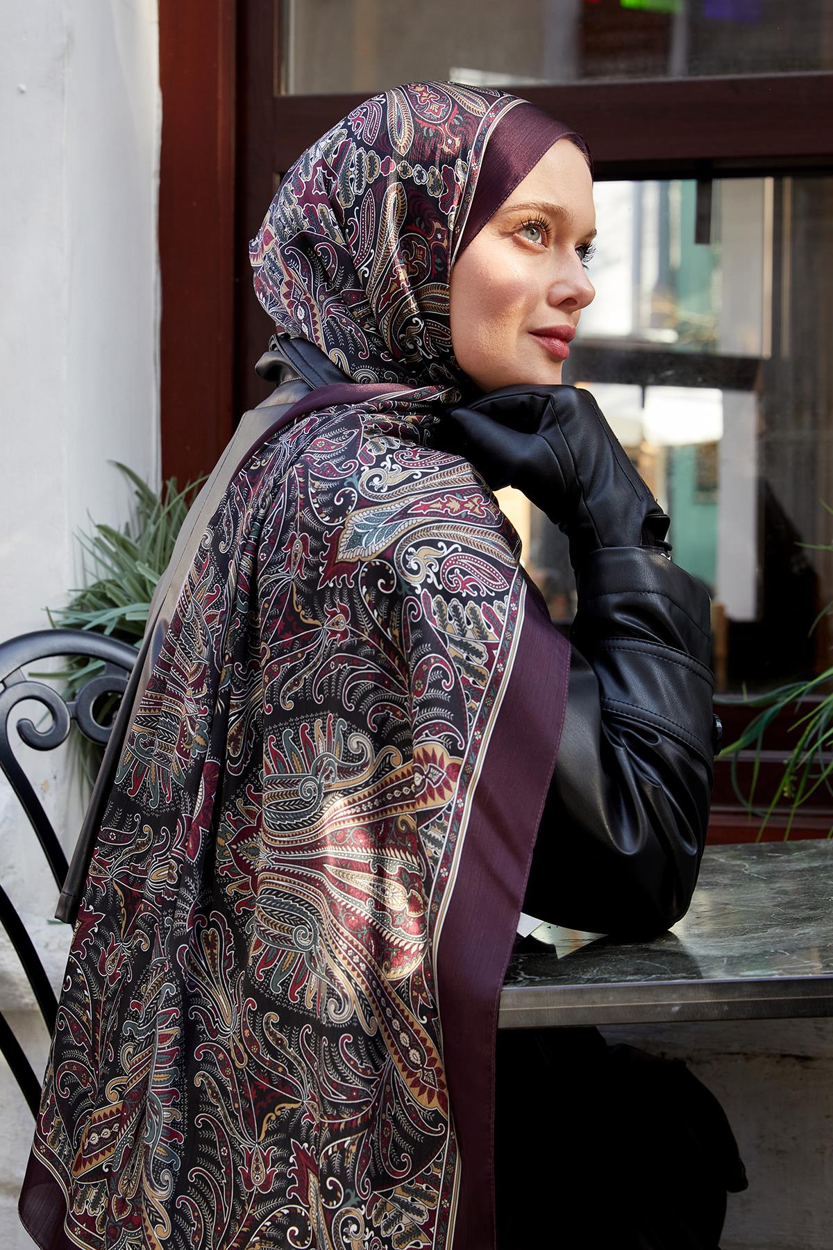 Fivescarf Patlıcan Moru Motif Desen Brand Şal