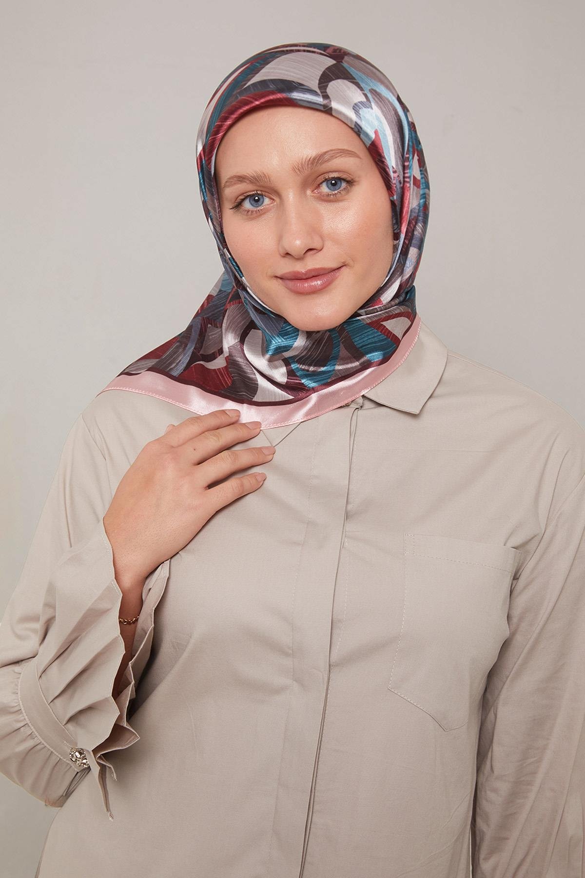 Fivescarf Pembe Çiçek Desen Kristal Eşarp