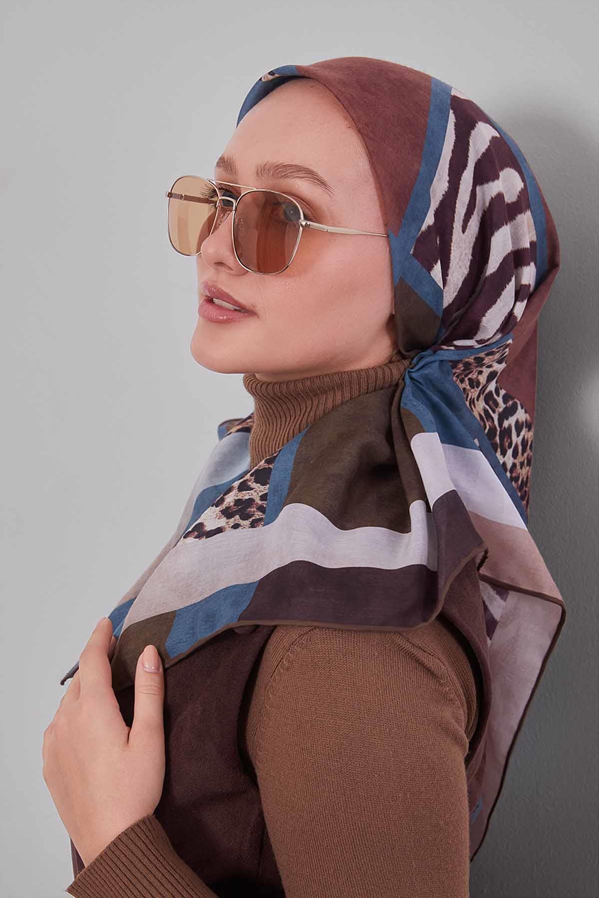 Fivescarf Petrol Mavi Kenar Leopar Desenli Slik Coton Eşarp