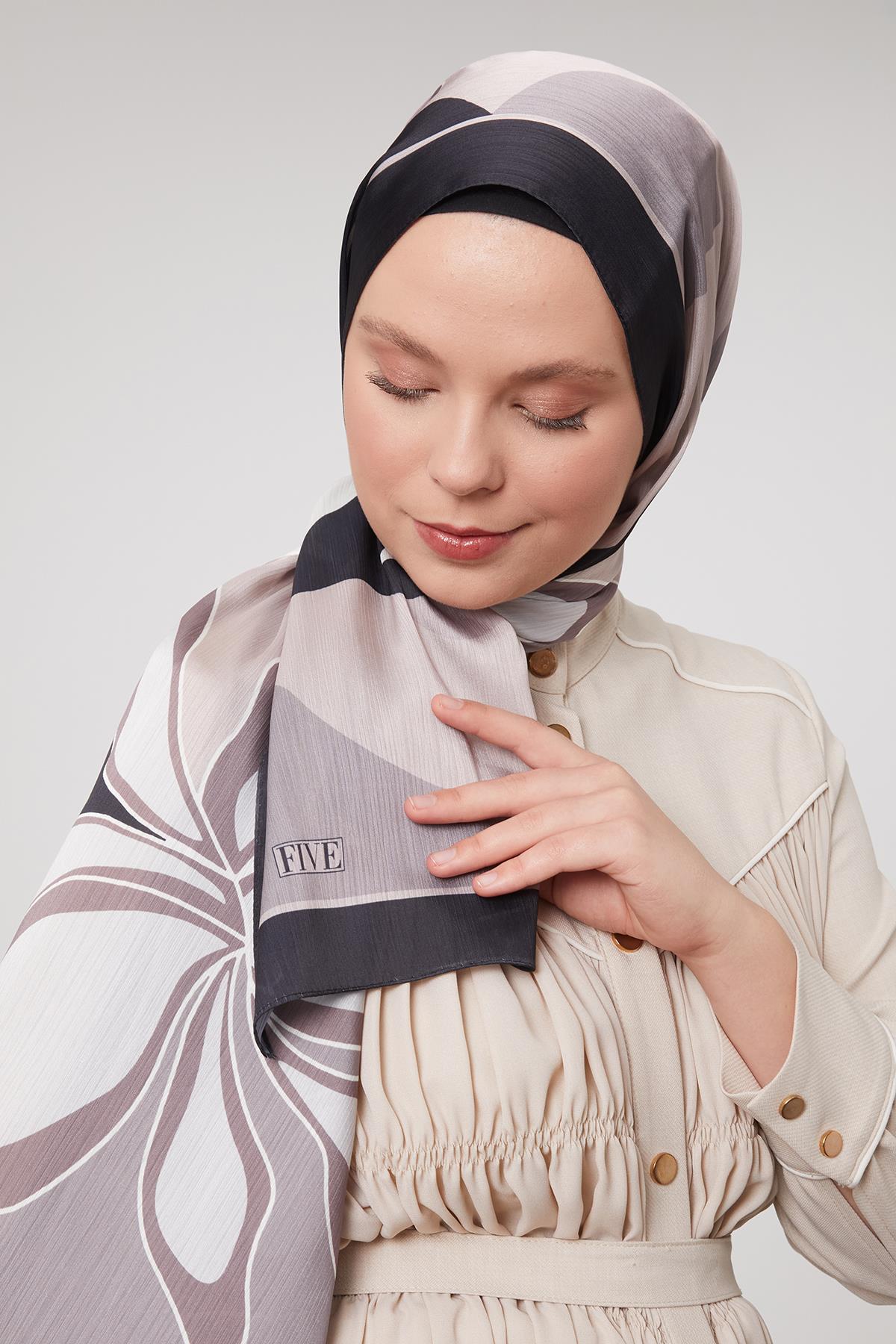 Fivescarf Siyah-Bej Soyut Çiçek Desen Brand Şal