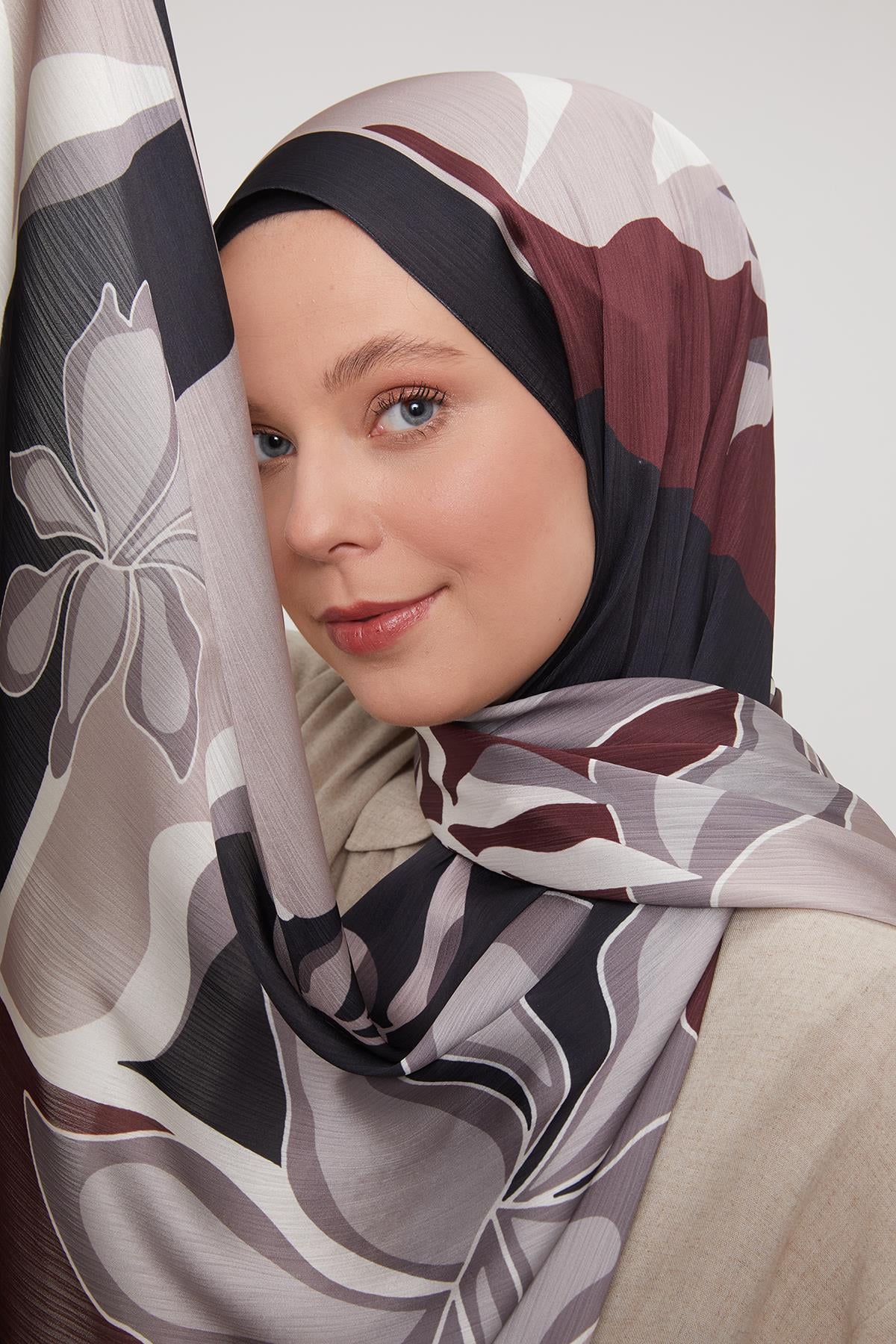 Fivescarf SİYAH-BORDO Soyut Çiçek Desen Brand Şal