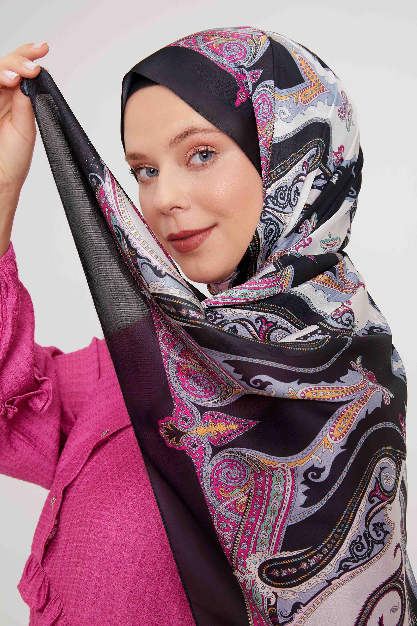 Fivescarf Siyah Etnik Çini Desen Vual İpek Şal