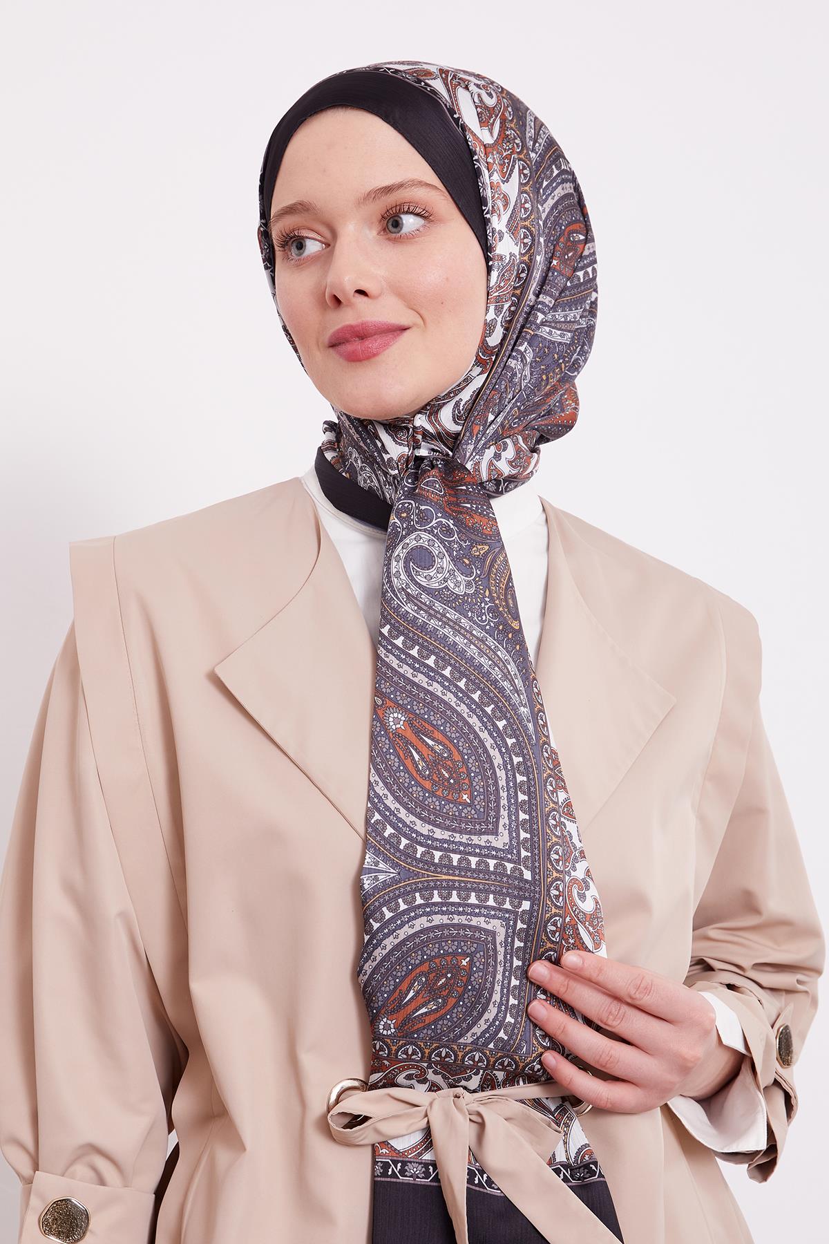 Fivescarf Siyah Etnik Desen Brand Şal