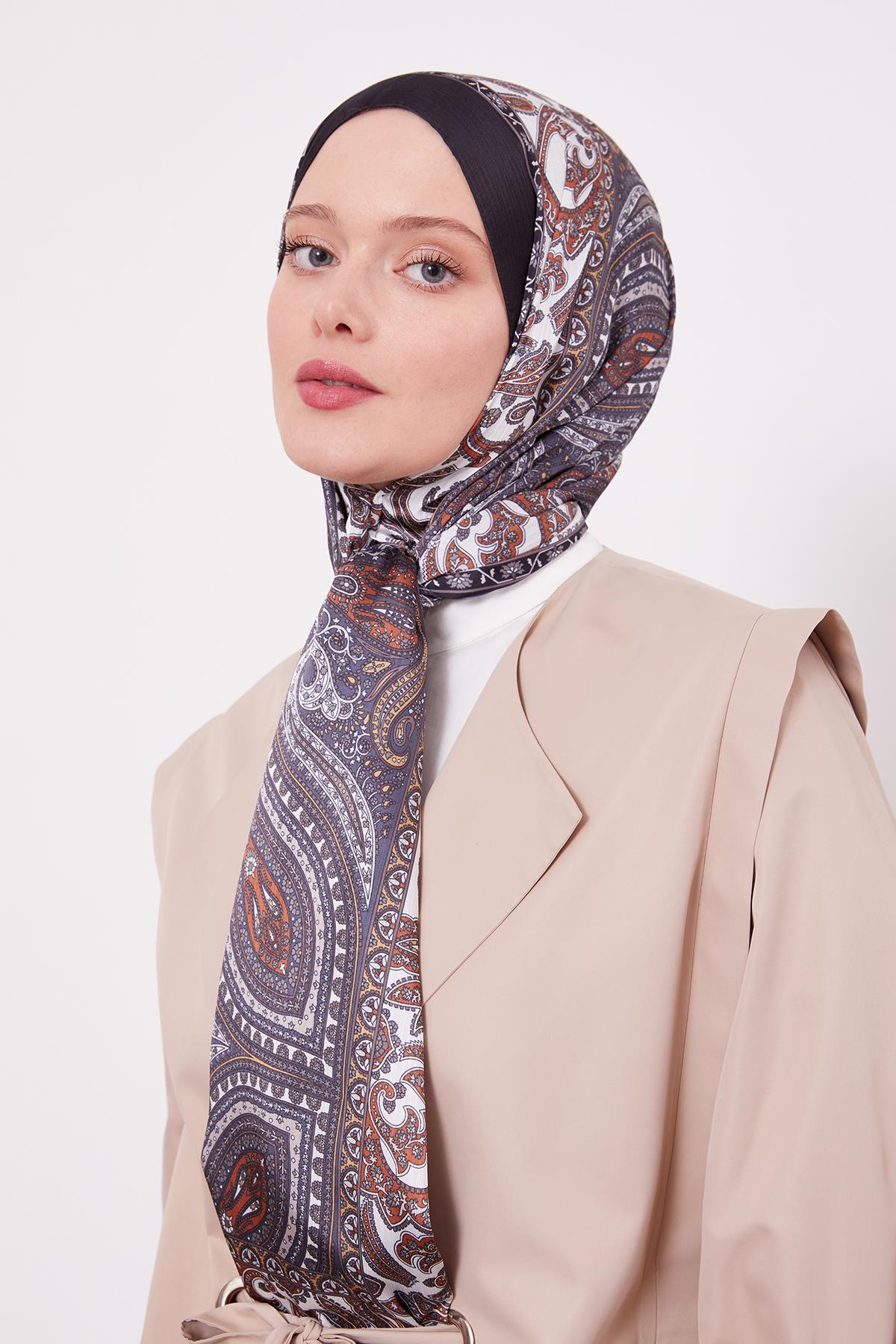 Fivescarf Siyah Etnik Desen Brand Şal