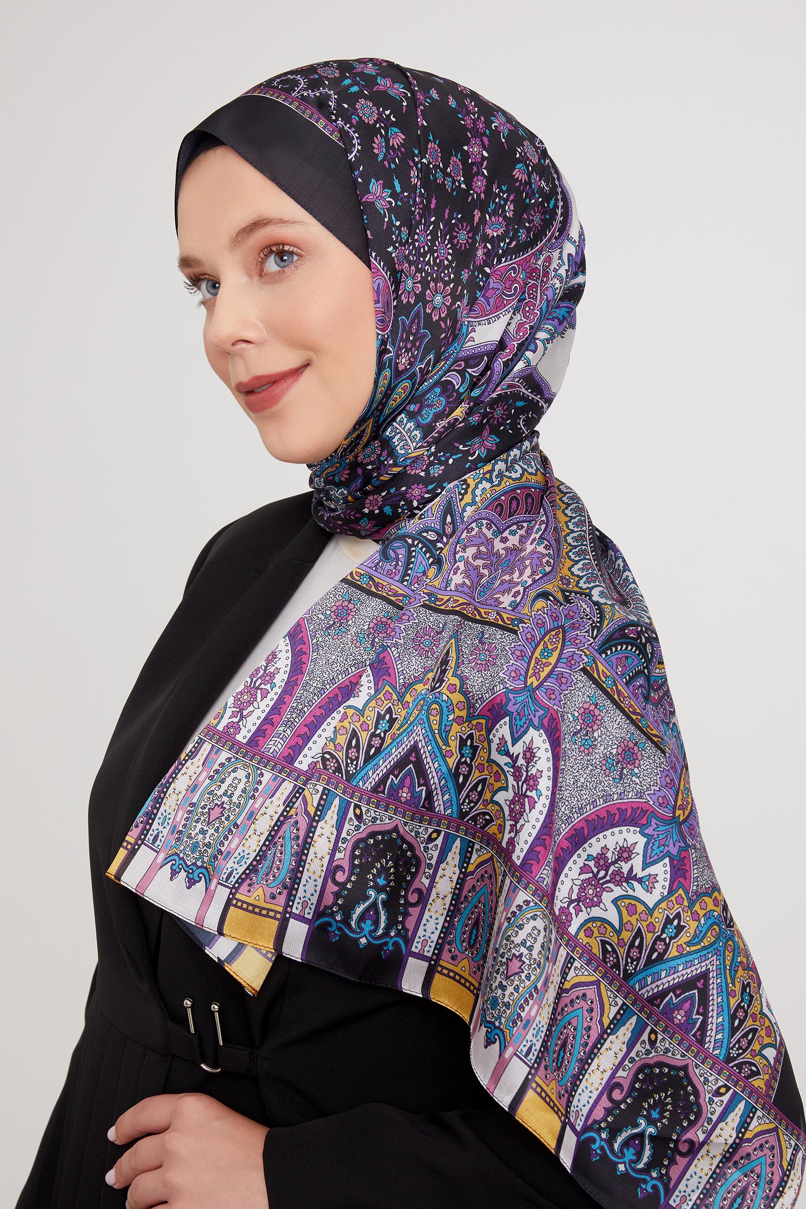Fivescarf Siyah-Gold Etnik Desen Vual İpek Şal