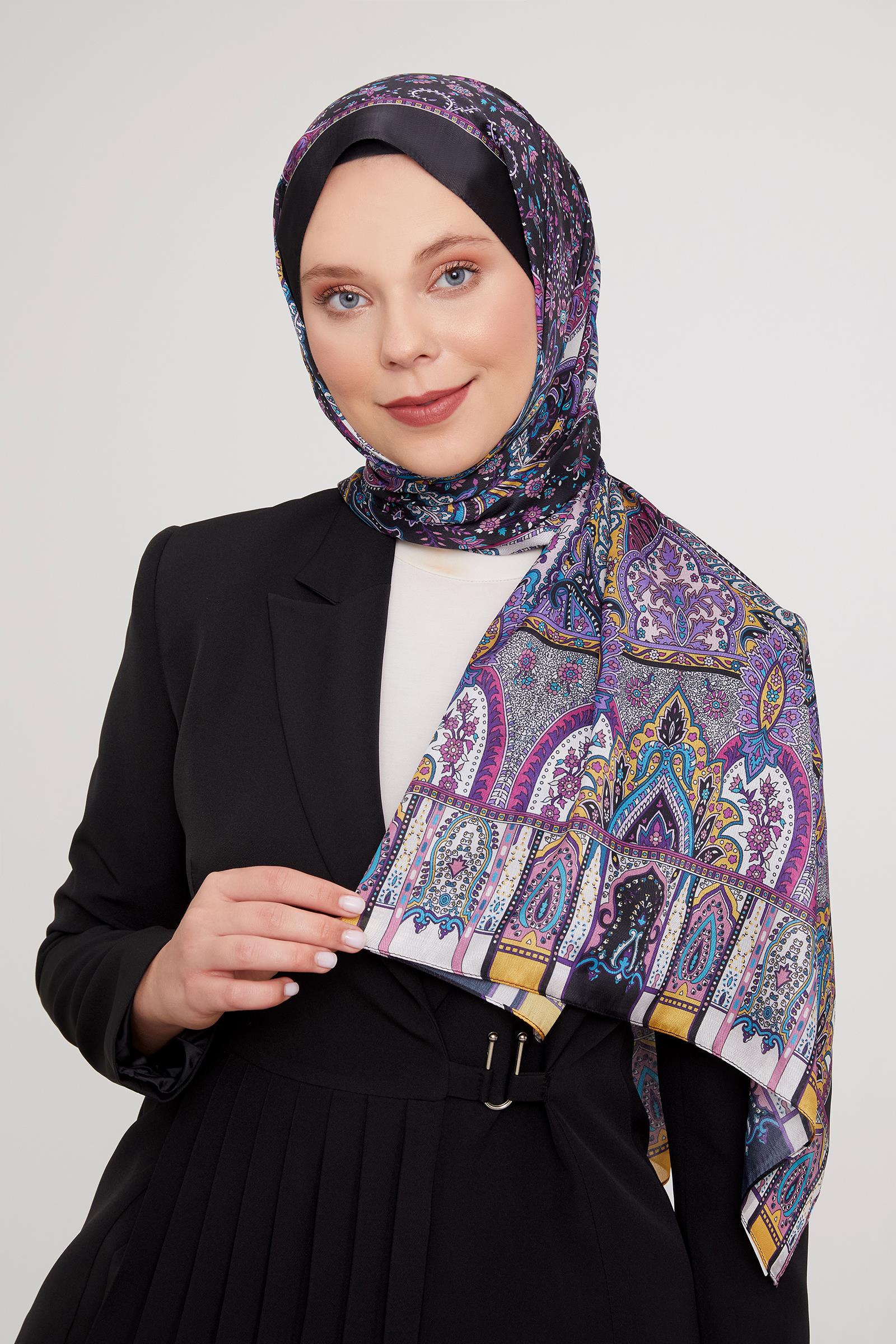 Fivescarf Siyah-Gold Etnik Desen Vual İpek Şal