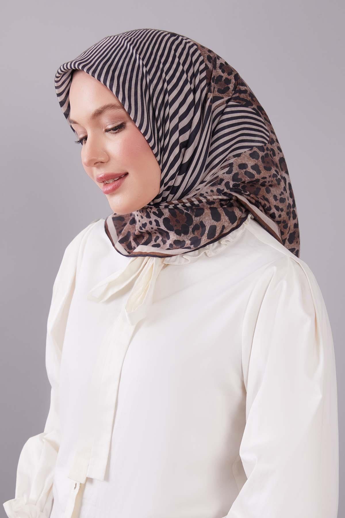 Fivescarf Siyah Leopar Desen Silk Coton Eşarp