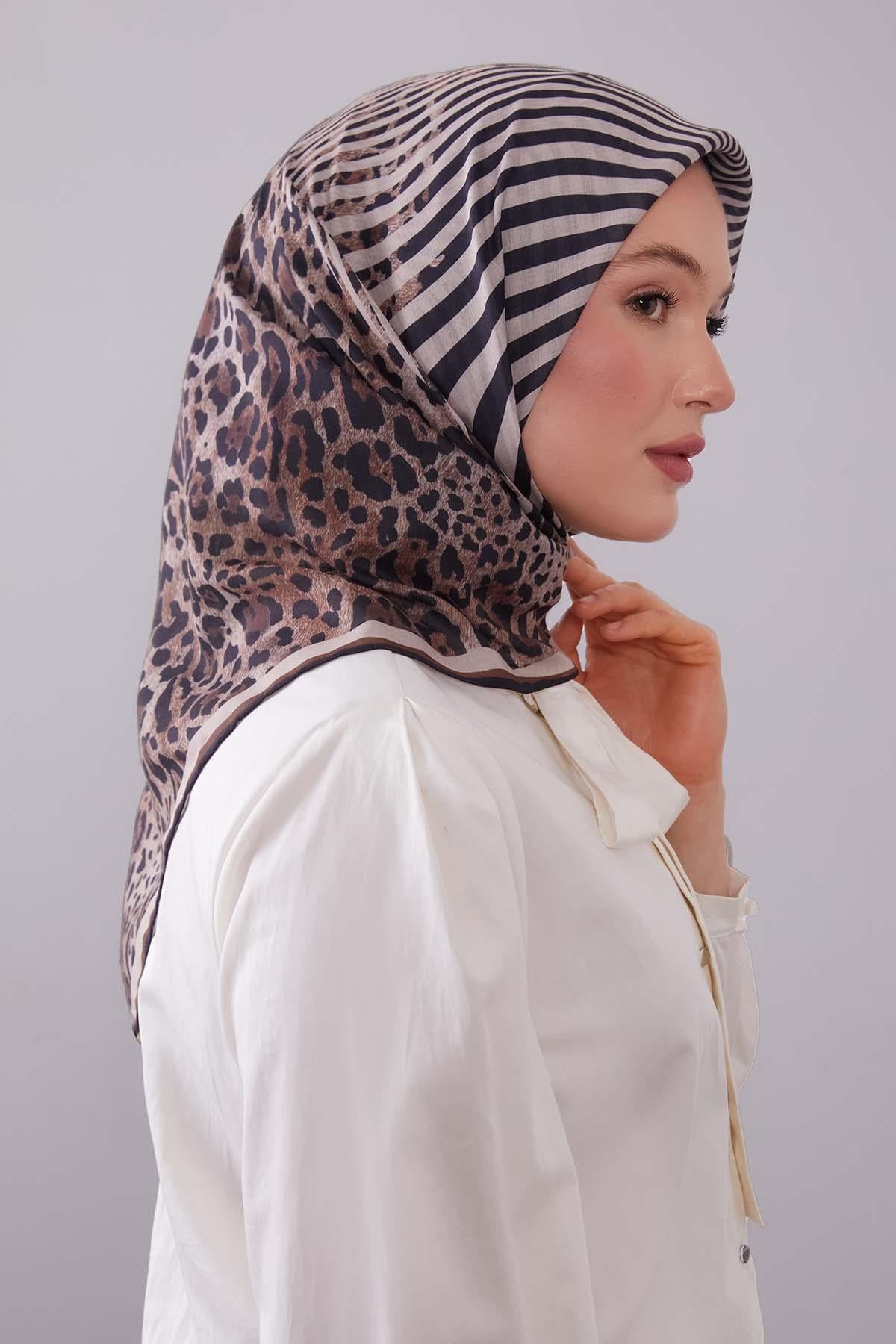 Fivescarf Siyah Leopar Desen Silk Coton Eşarp