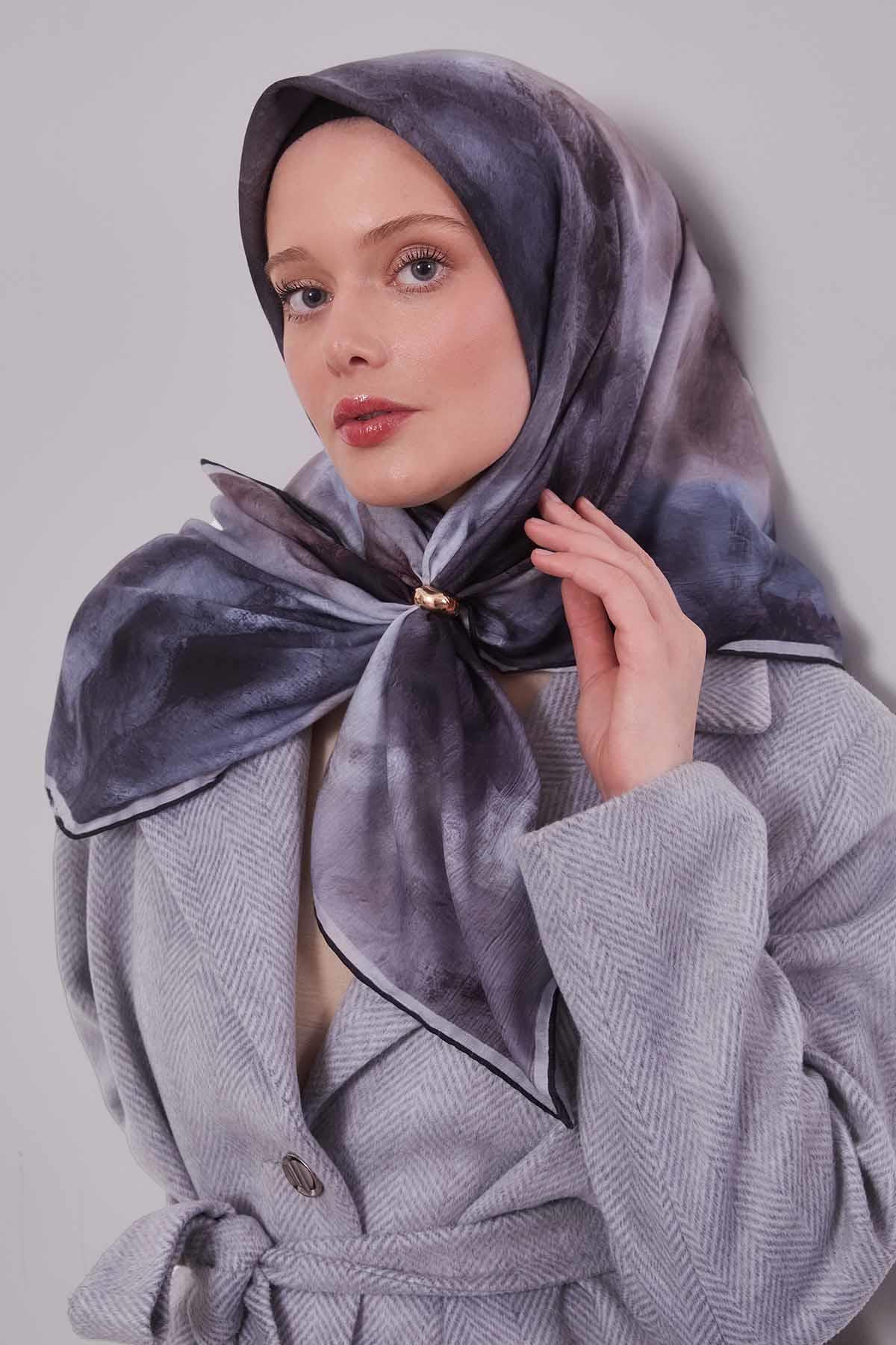 Fivescarf Siyah Lotus Çiçeği Silk Coton Eşarp
