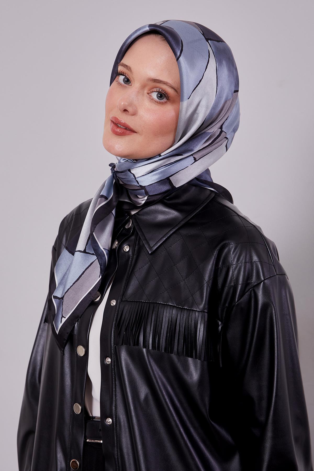 Fivescarf Siyah-Mavi Geometrik Desen Kristal Eşarp