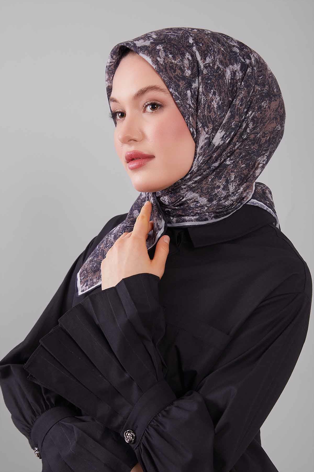 Fivescarf Siyah Retro Çiçek Desen Silk Coton Eşarp