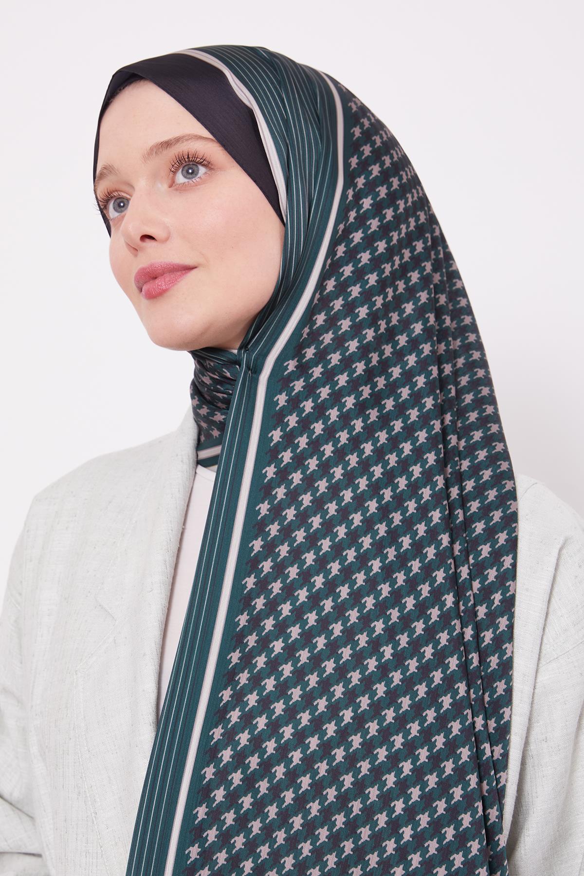 Fivescarf Siyah-Zümrüt Kazayağı Desen Brand Şal