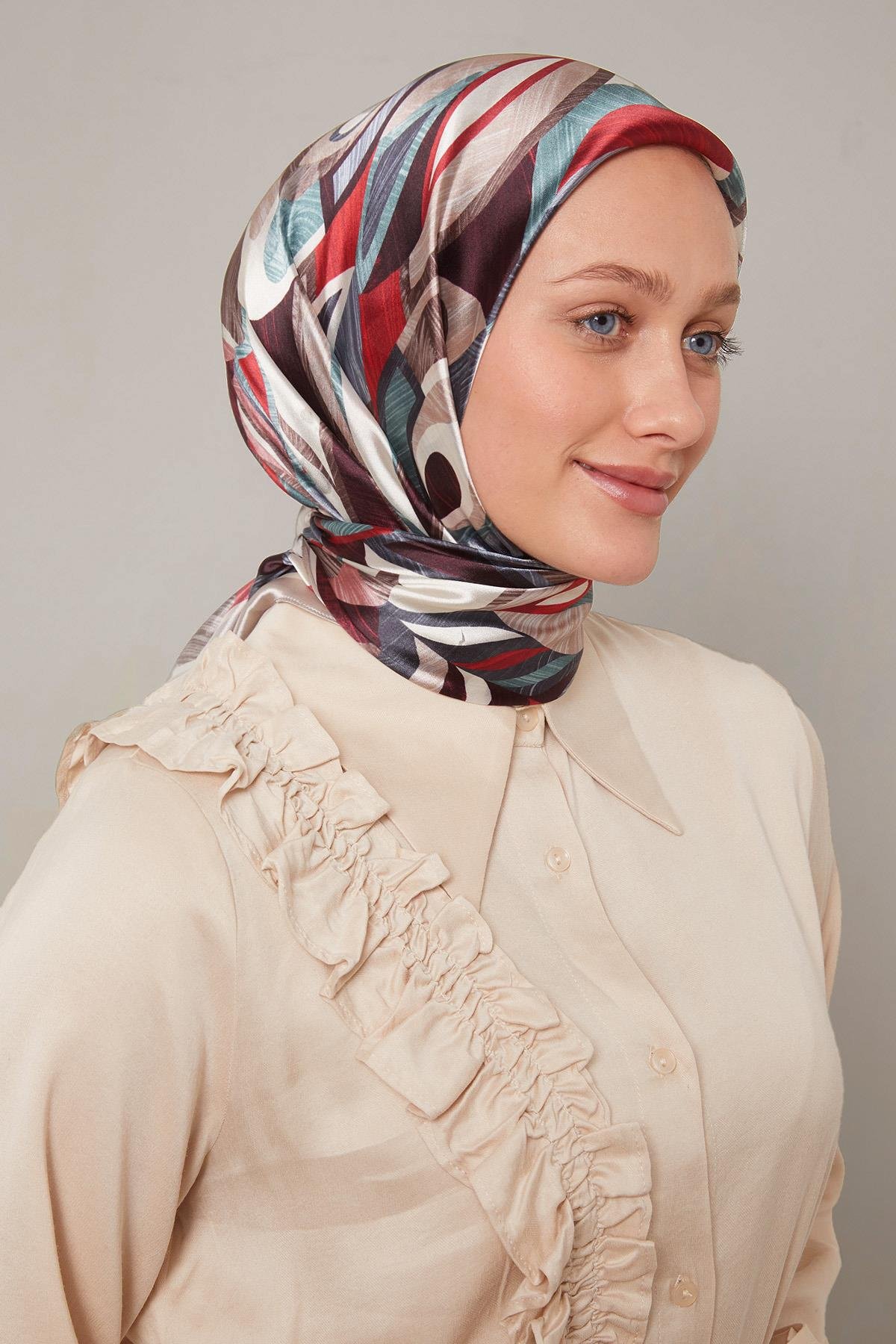 Fivescarf Sütlü Kahve Çiçek Desen Kristal Eşarp