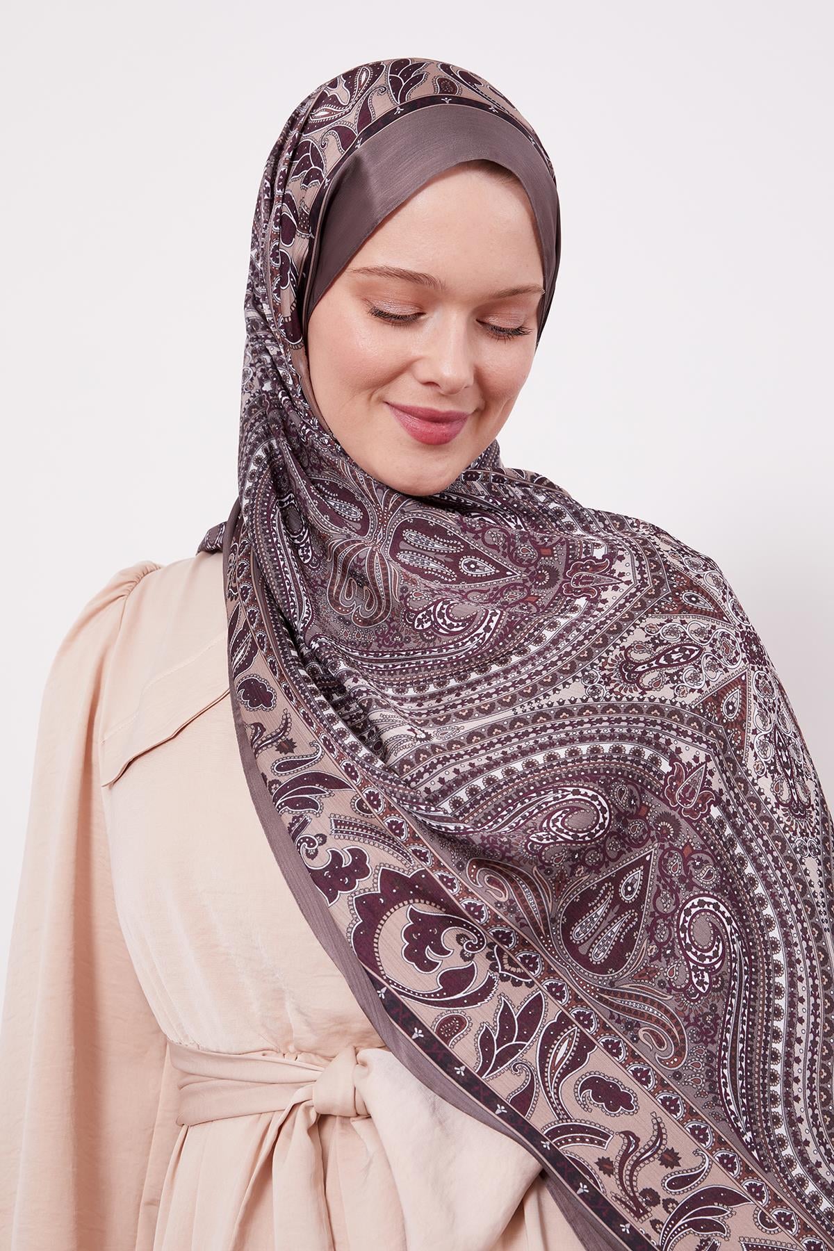 Fivescarf Sütlü Kahve Etnik Desen Brand Şal