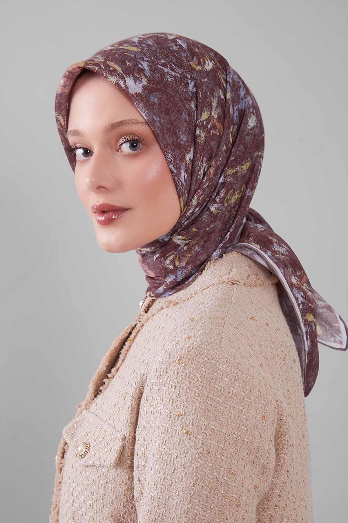 Fivescarf Sütlü Kahve Retro Çiçek Desen Silk Coton Eşarp