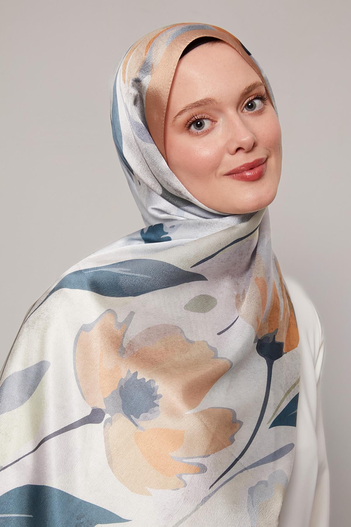 Fivescarf Sütlü Kahve Somut Çiçek Desenli Vual İpek Şal
