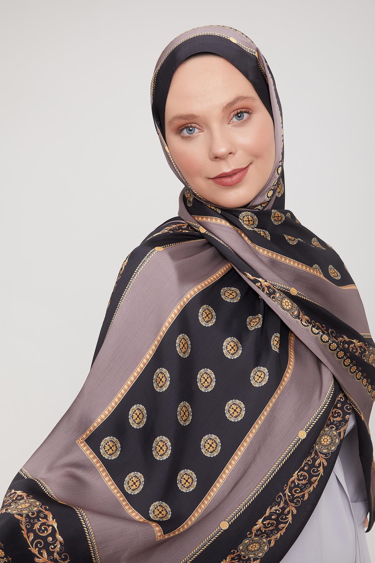 Fivescarf Taş Varak İşlemeli Brand Şal