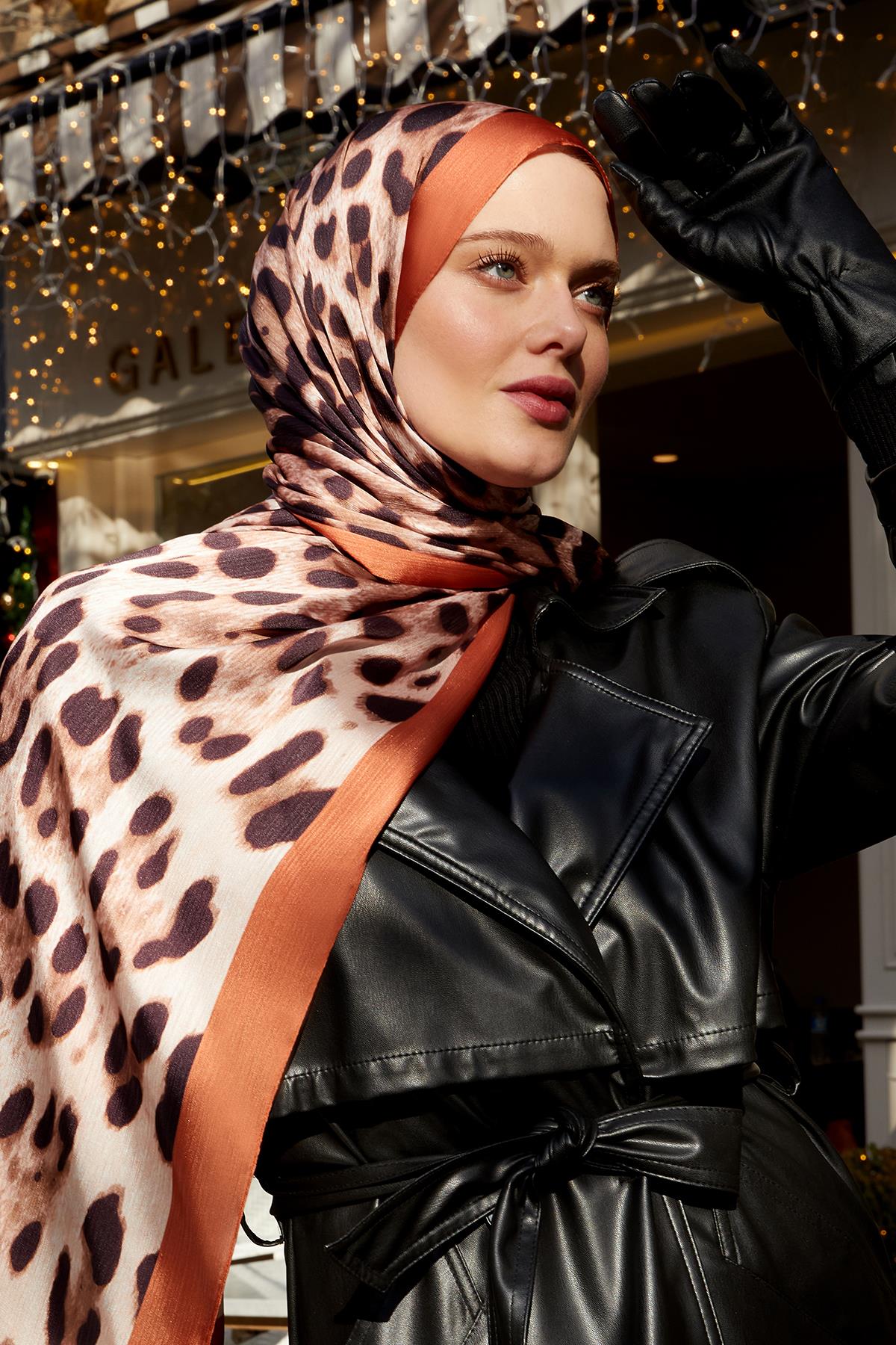 Fivescarf Turuncu Leopar Desen Brand Şal