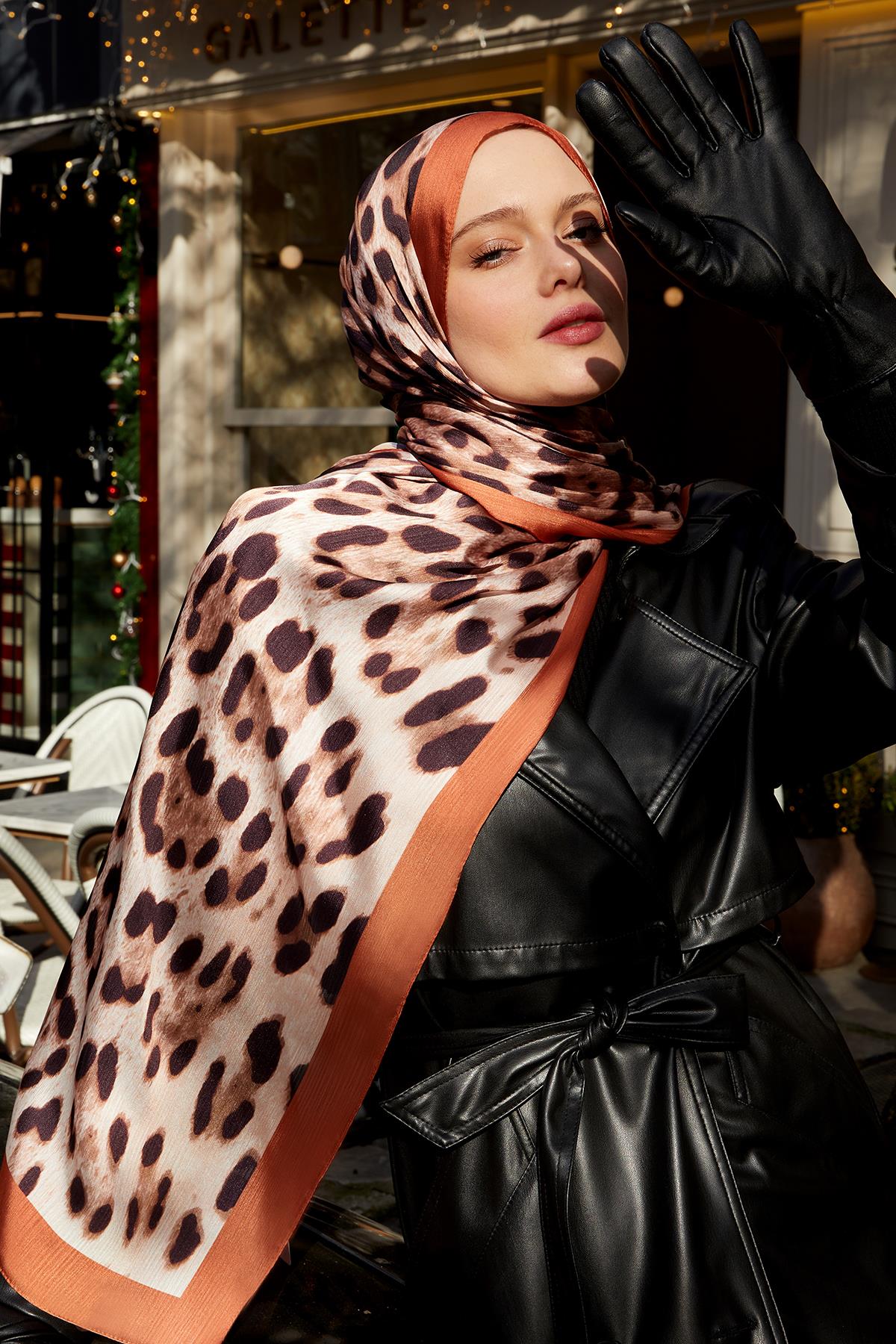 Fivescarf Turuncu Leopar Desen Brand Şal