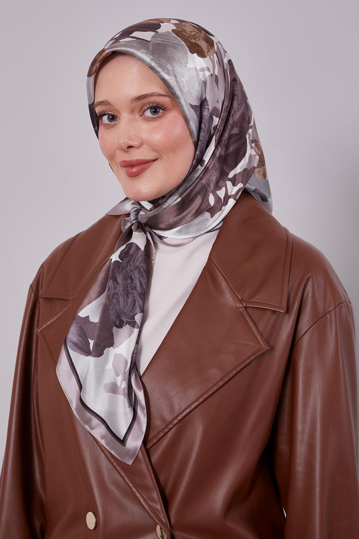 Fivescarf Vizon Gül Desen Kristal Eşarp
