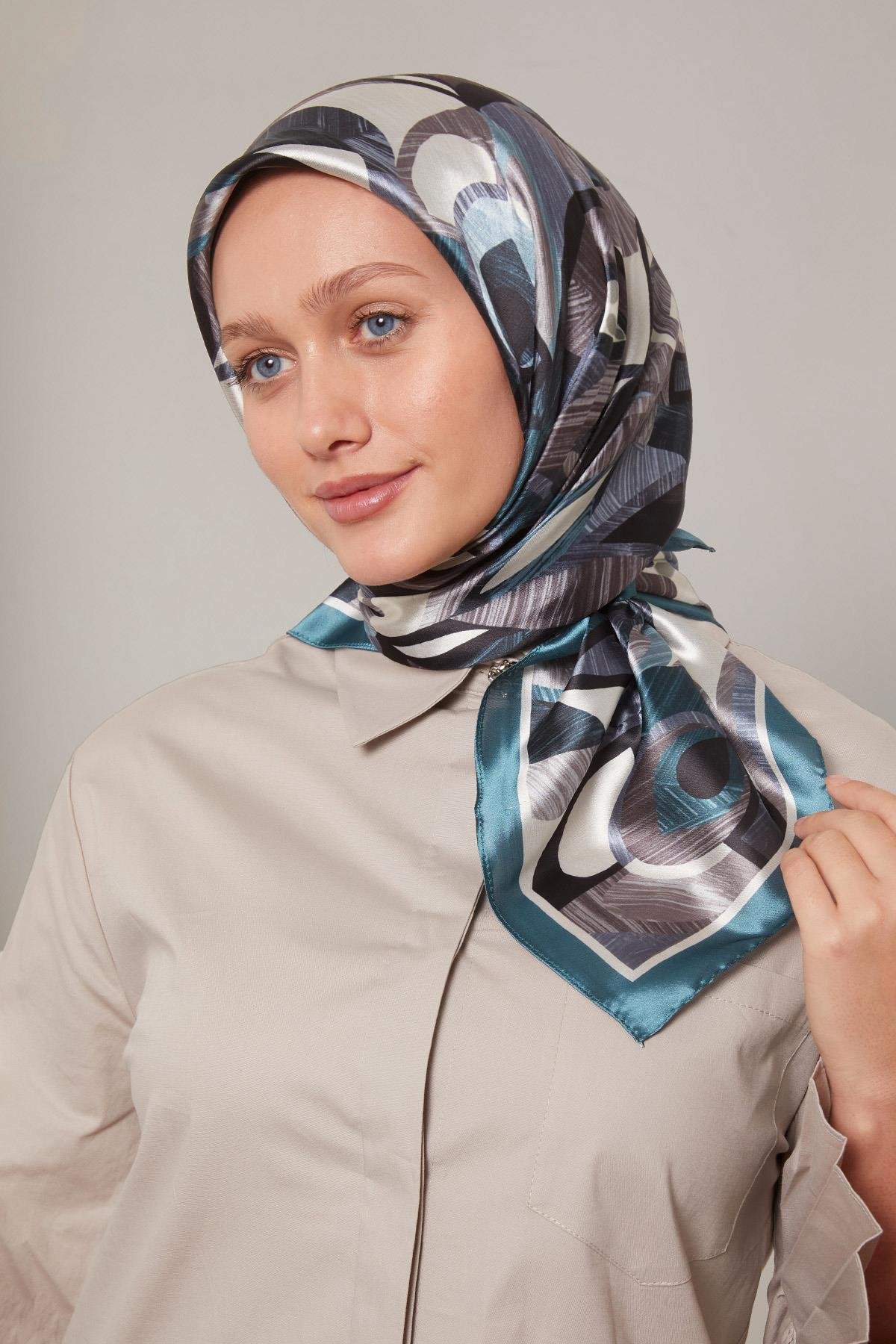 Fivescarf Yeşil Çiçek Desen Kristal Eşarp