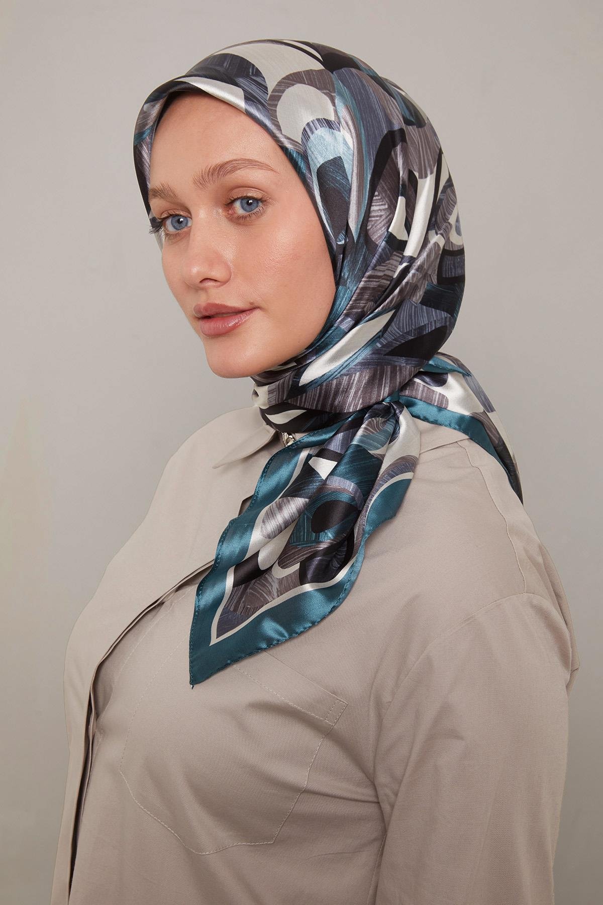 Fivescarf Yeşil Çiçek Desen Kristal Eşarp