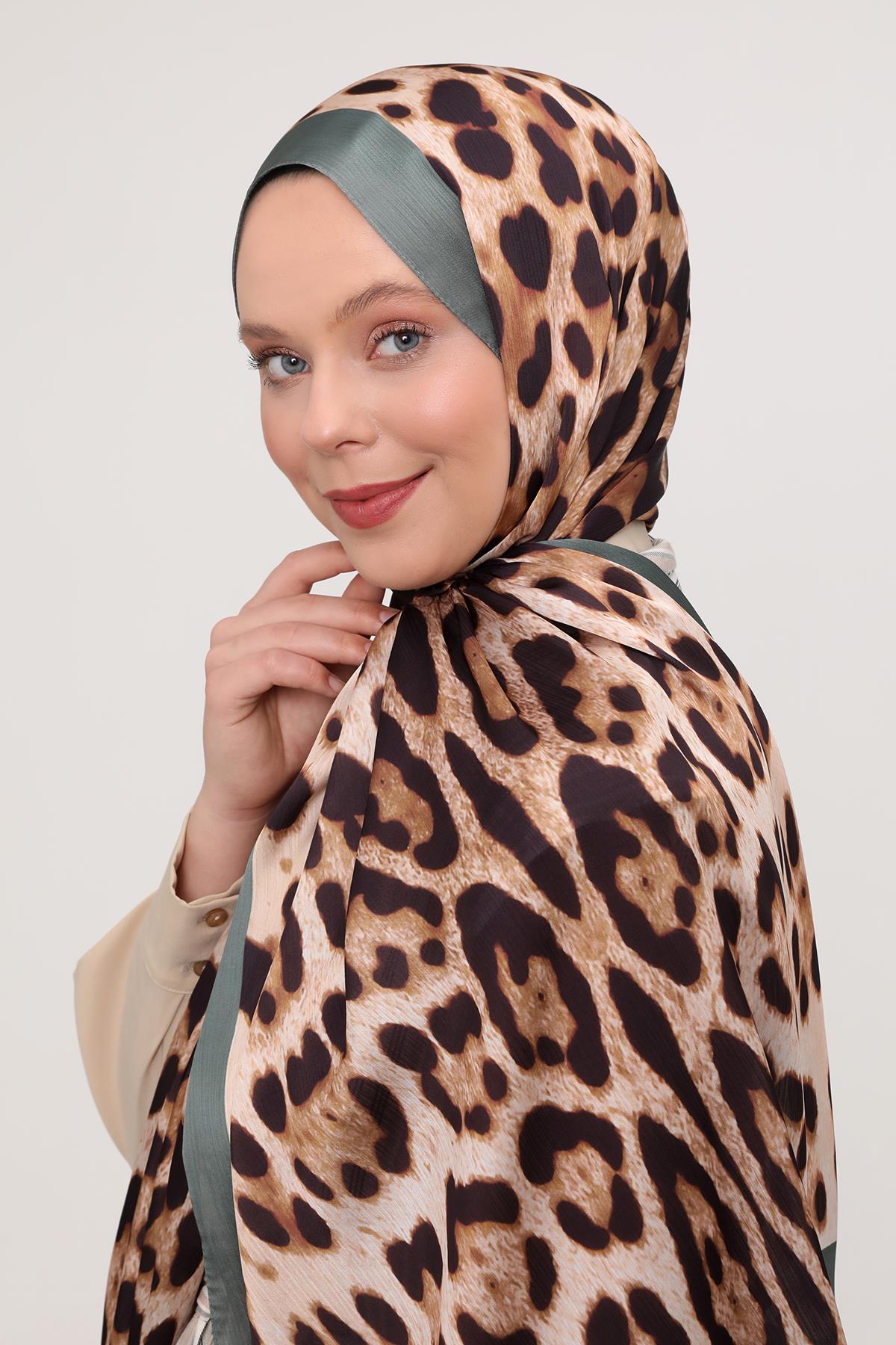 Fivescarf Yeşil Leopar Desen Brand Şal