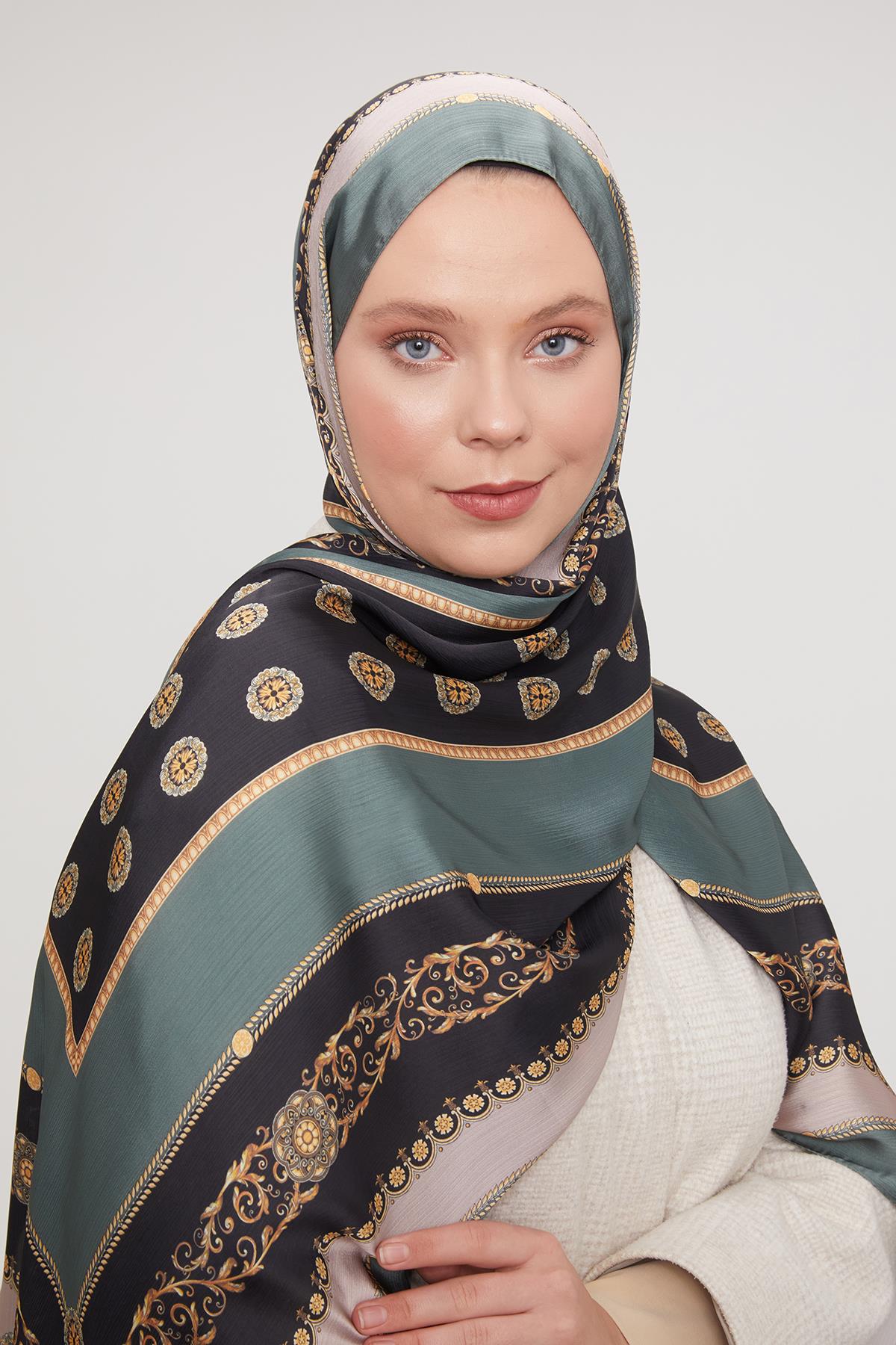 Fivescarf Yeşil Varak İşlemeli Brand Şal
