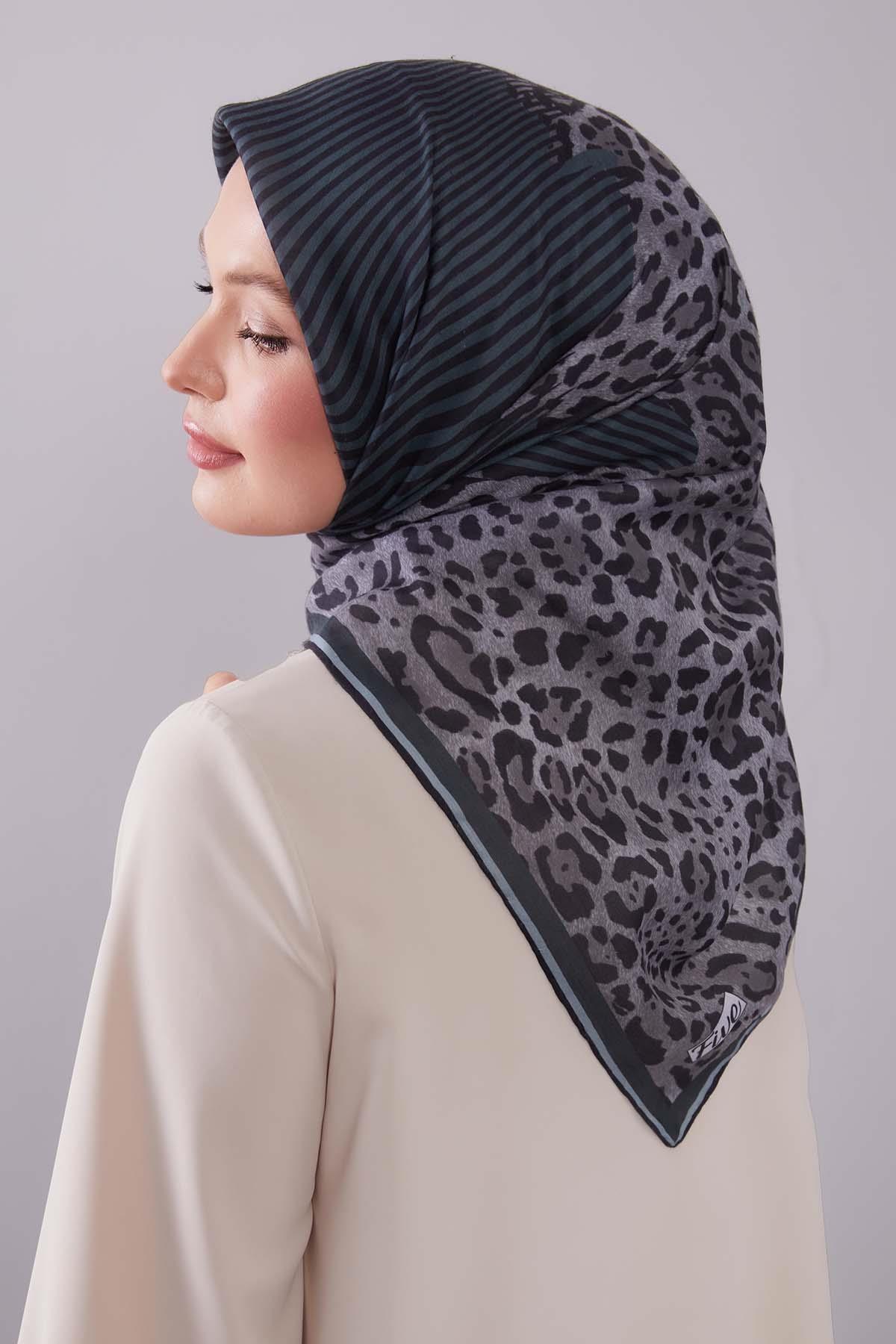 Fivescarf Zümrüt Leopar Desen Silk Coton Eşarp