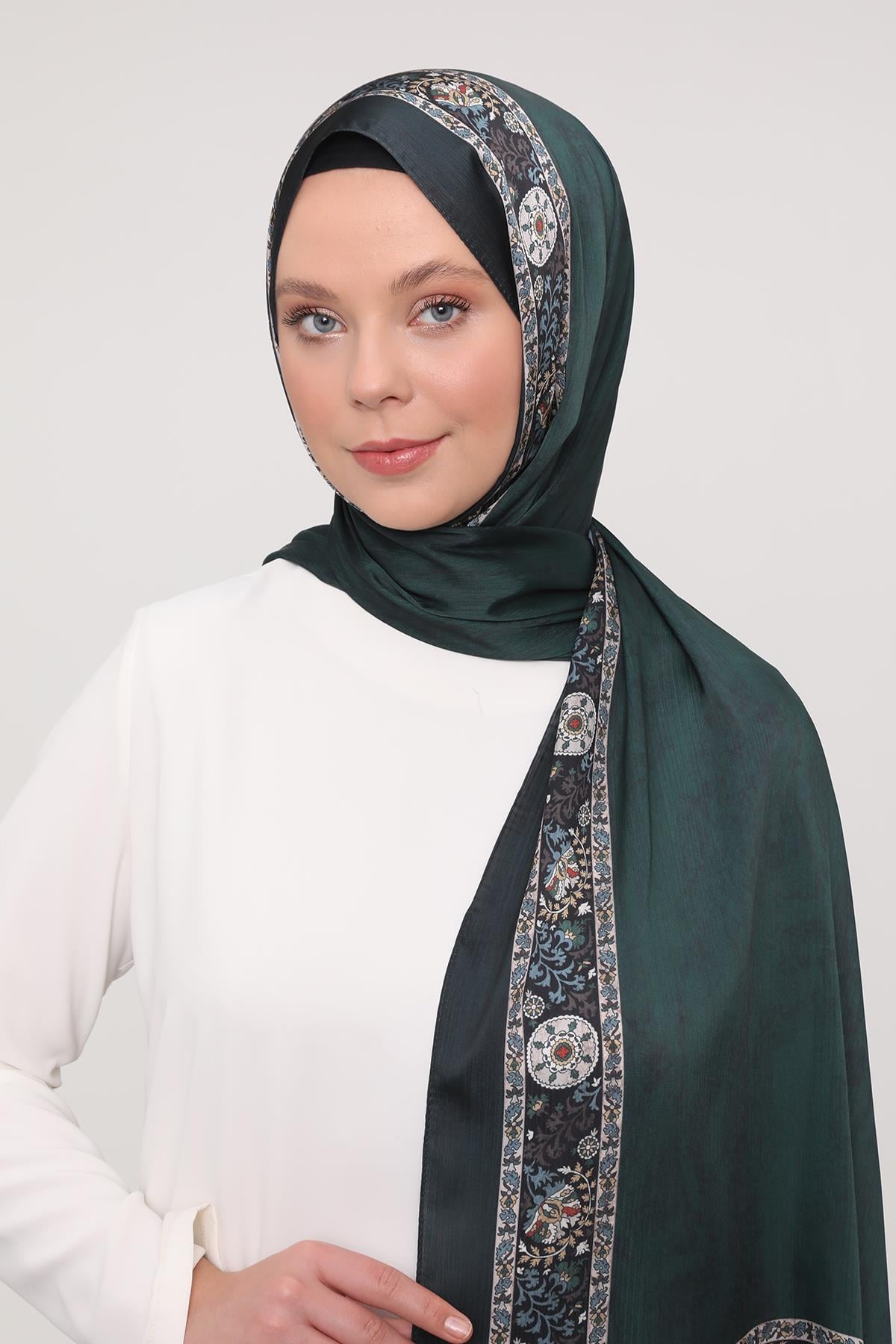 Fivescarf Zümrüt Şeritli Etnik Desen Brand Şal