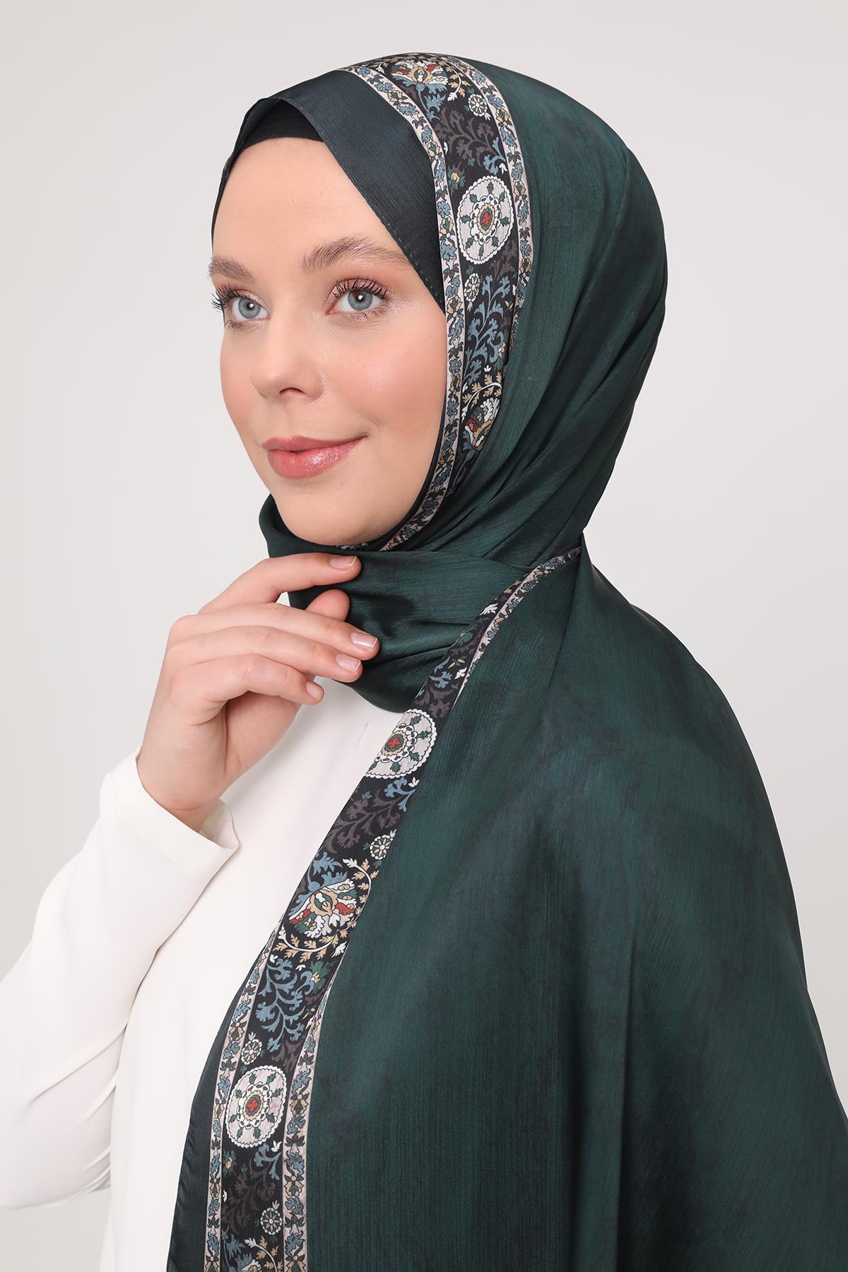 Fivescarf Zümrüt Şeritli Etnik Desen Brand Şal