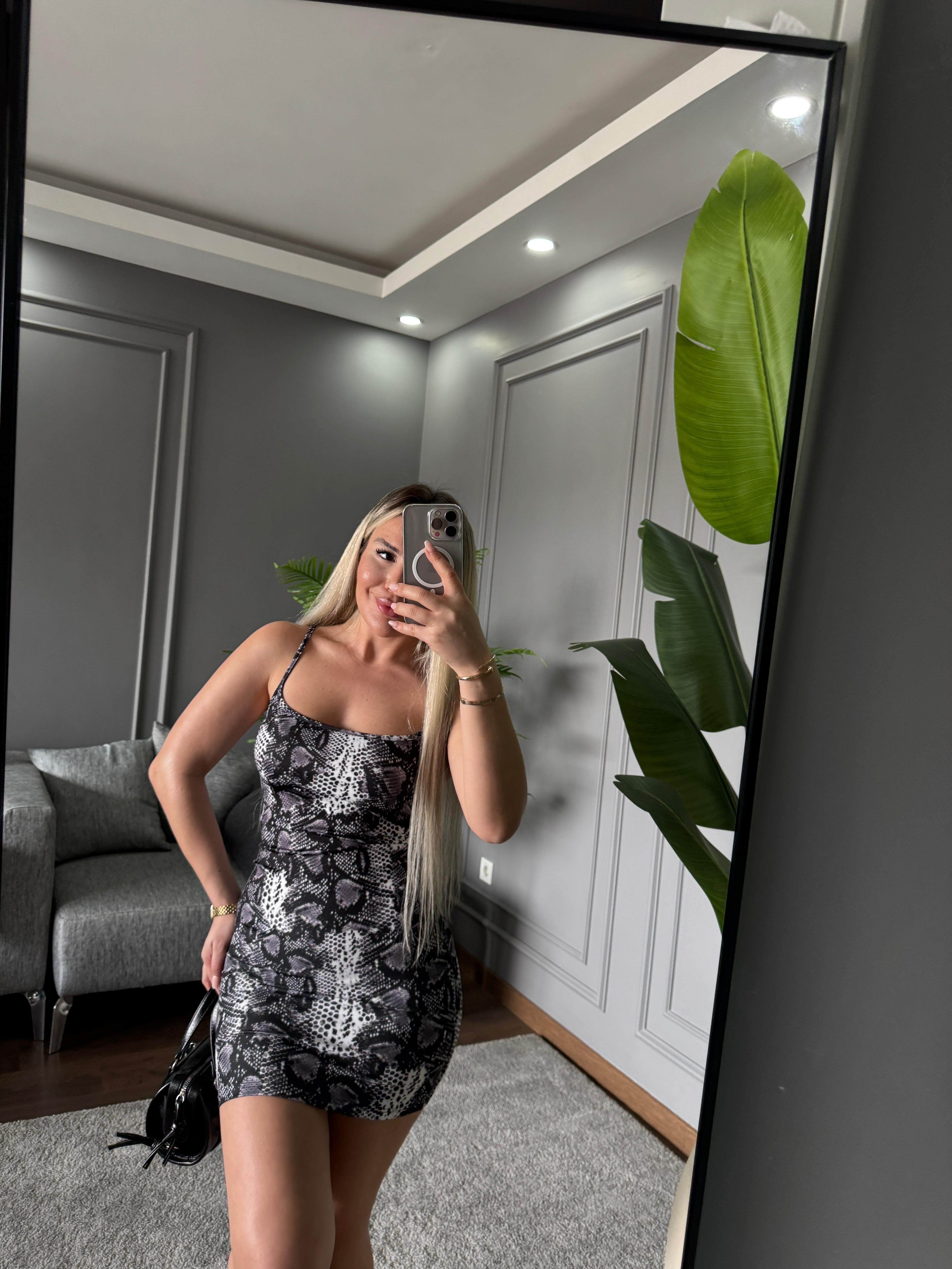 ASKILI MİNİ ELBİSE