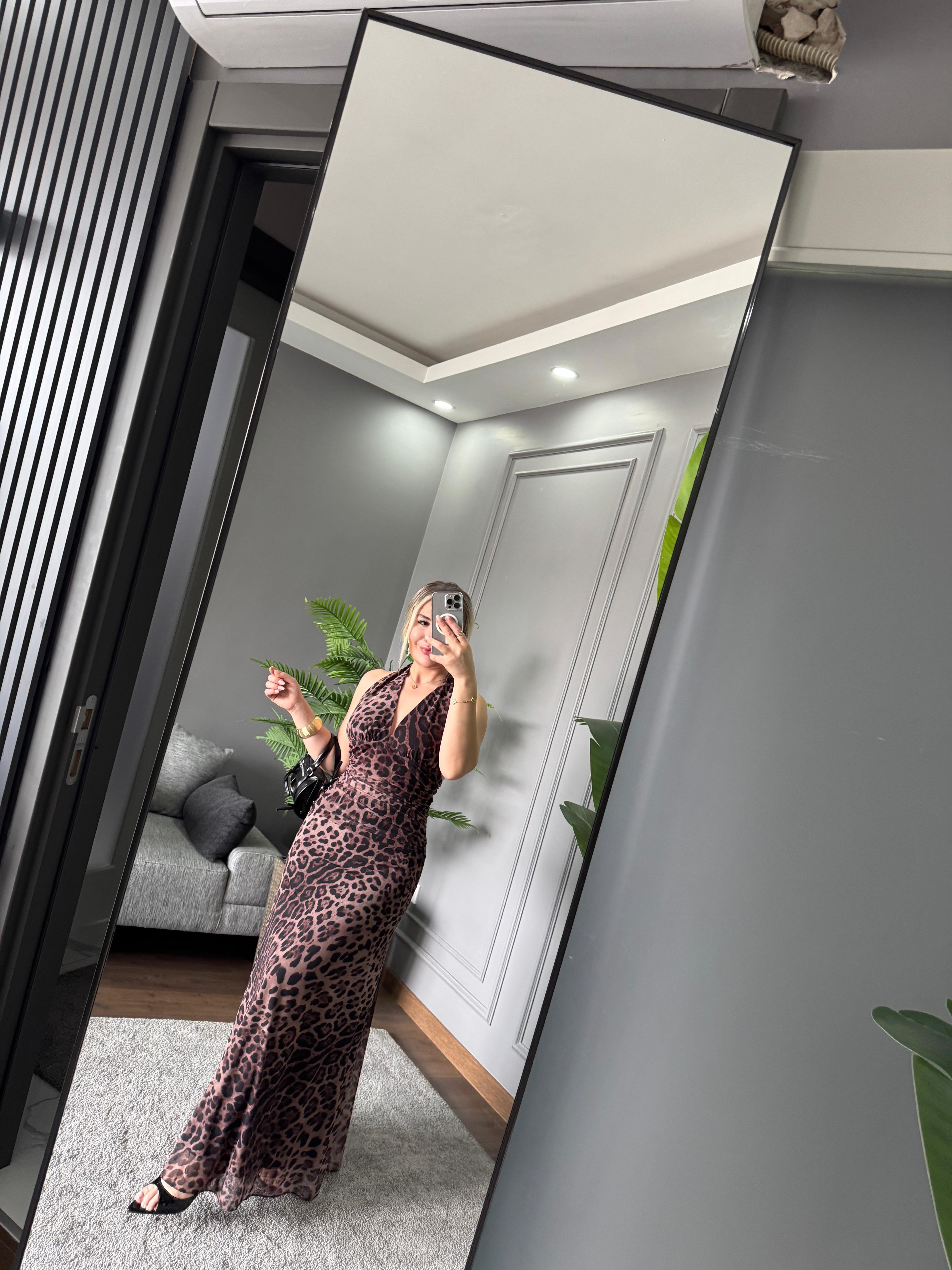 ASTARLI ESNEK ELBİSE 