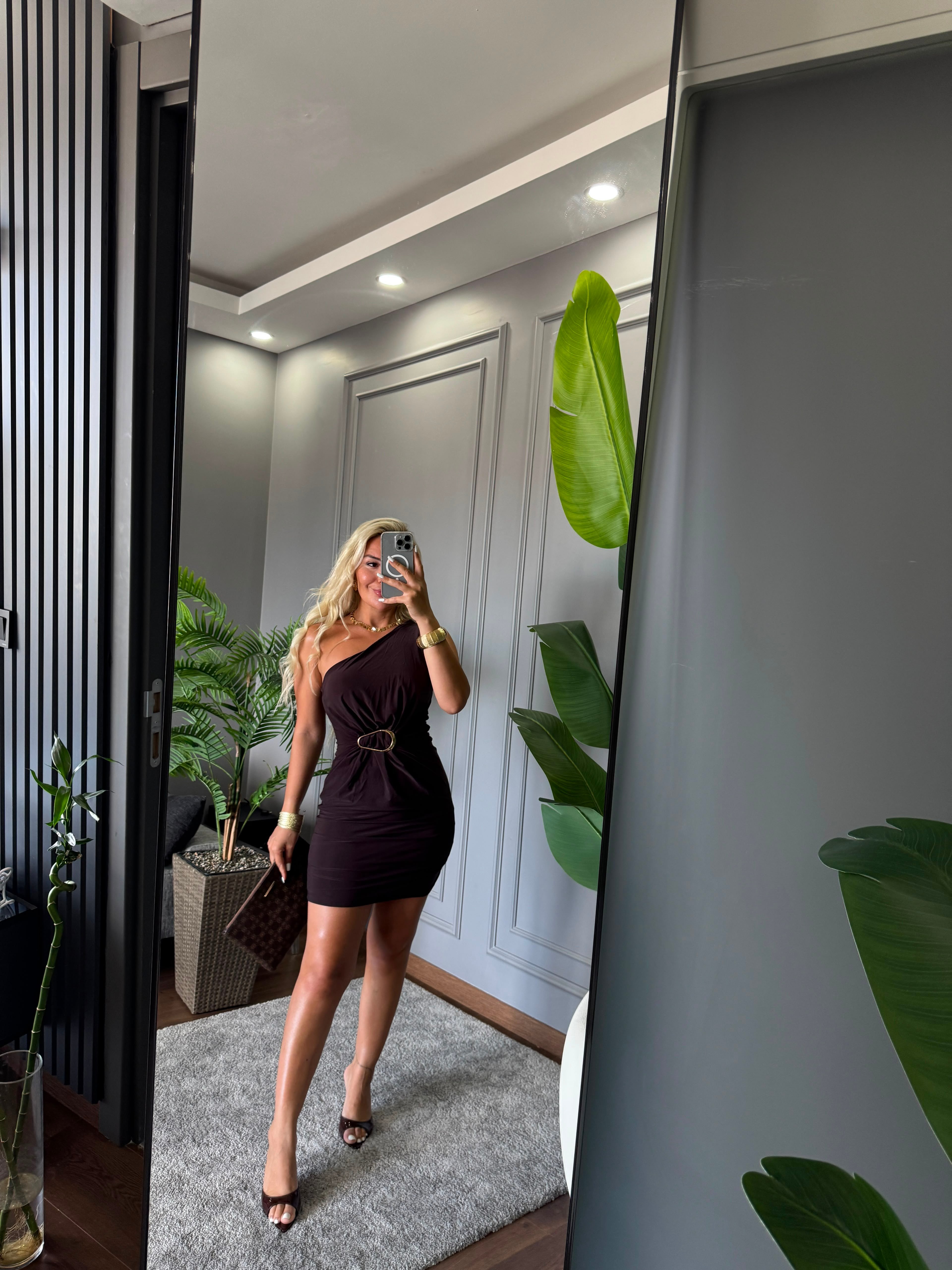 ASTARLI ESNEK ELBİSE