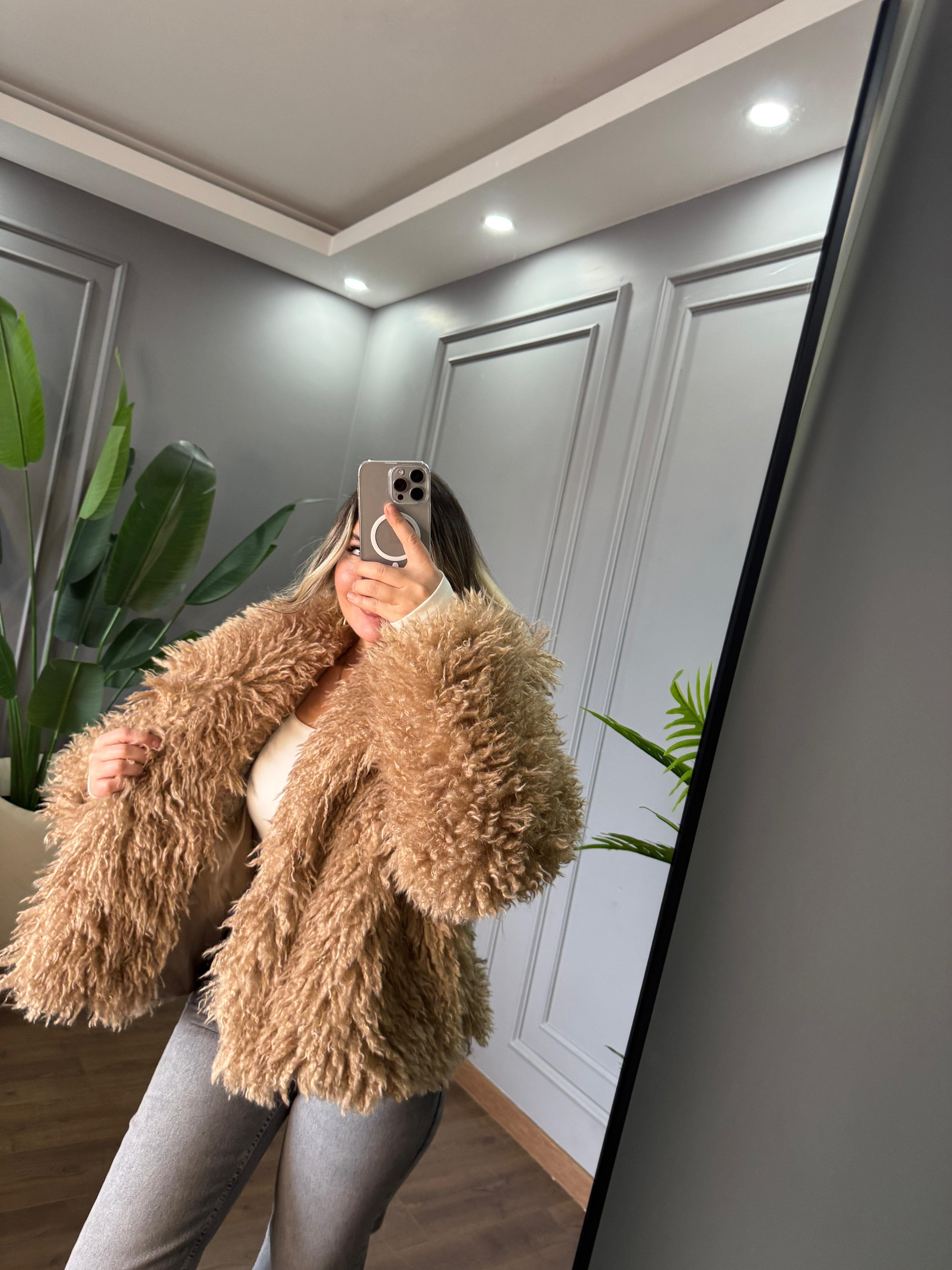 ASTARLI KIRÇILLI KÜRK 