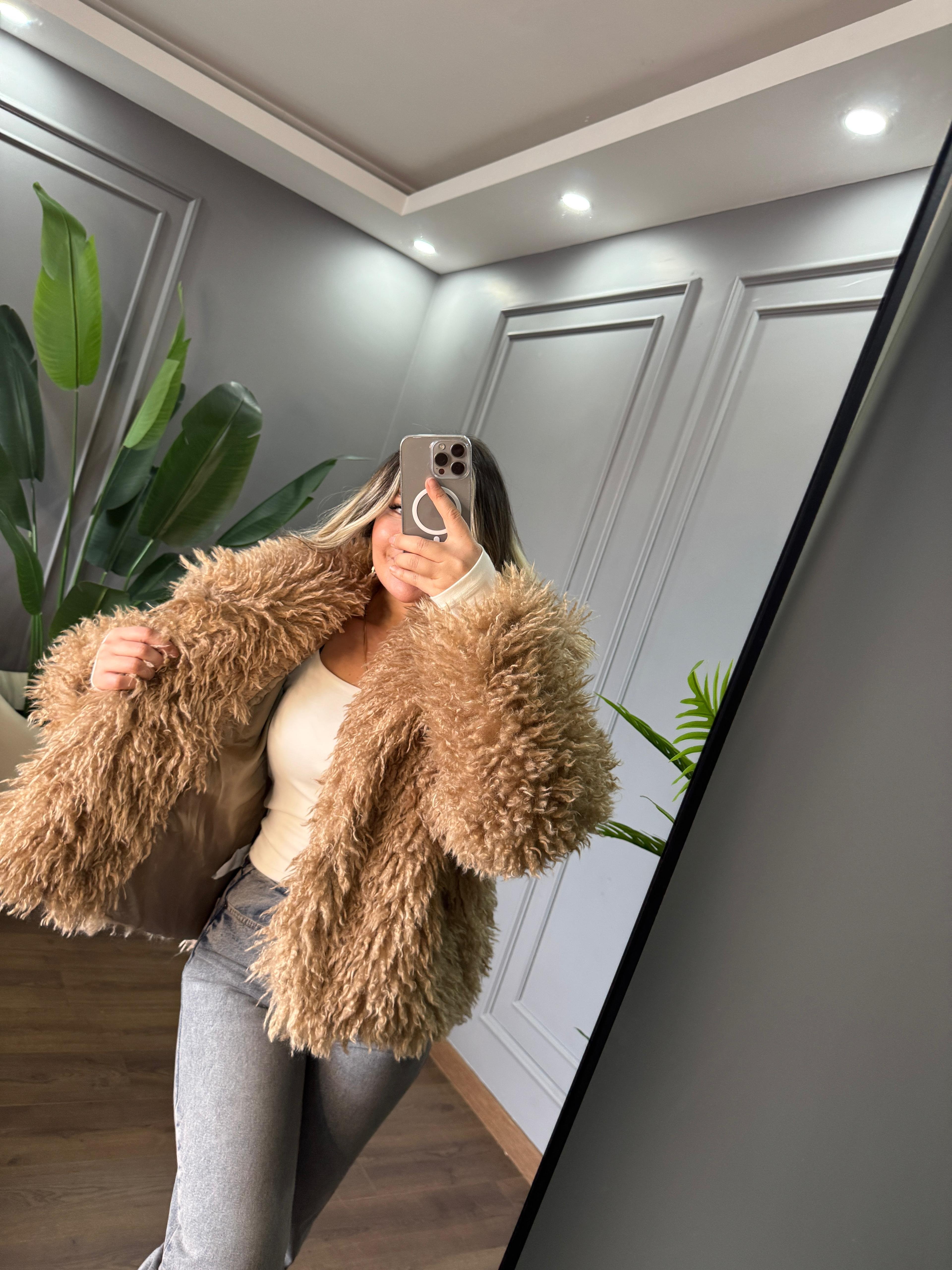 ASTARLI KIRÇILLI KÜRK 