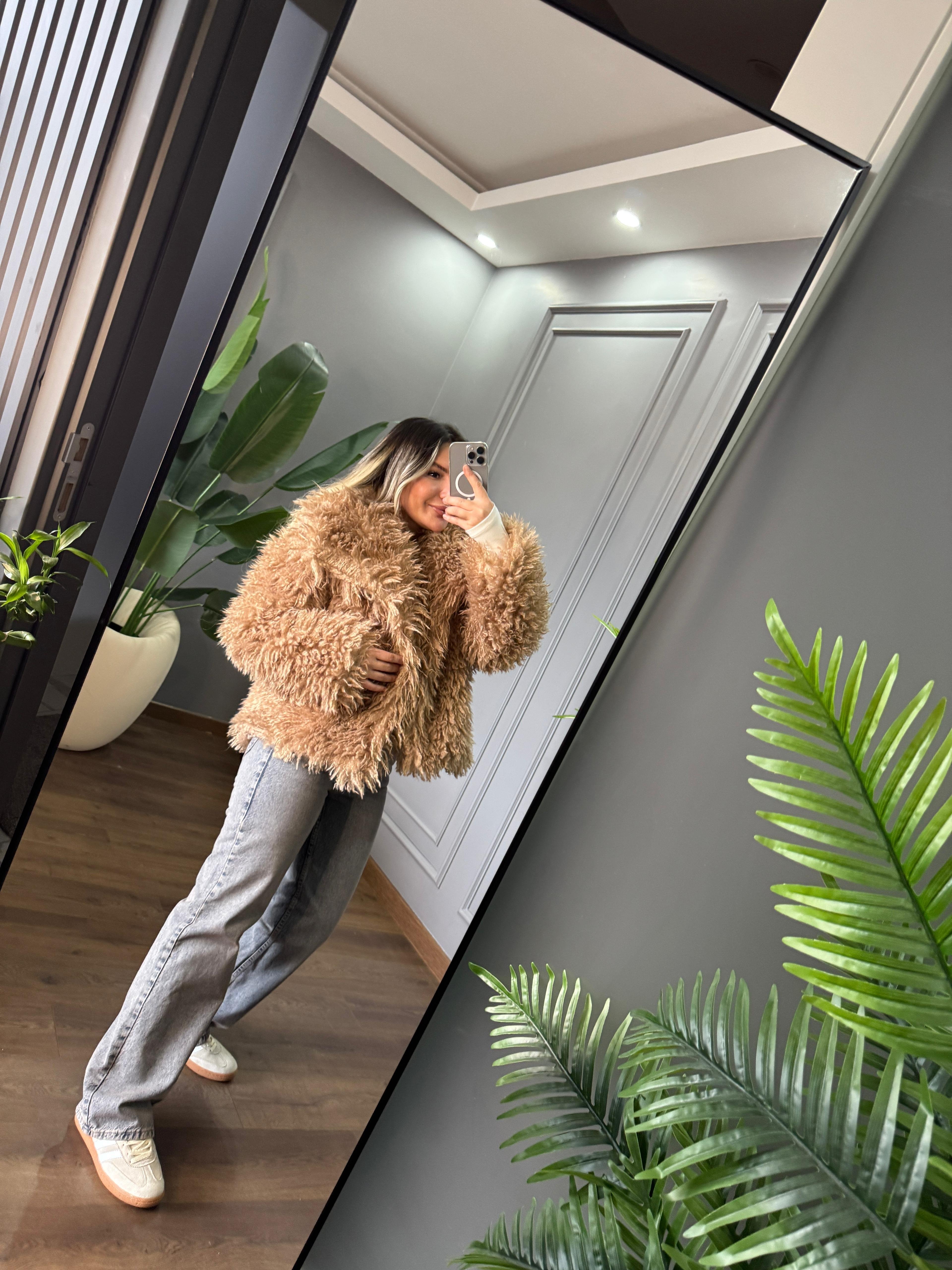 ASTARLI KIRÇILLI KÜRK 