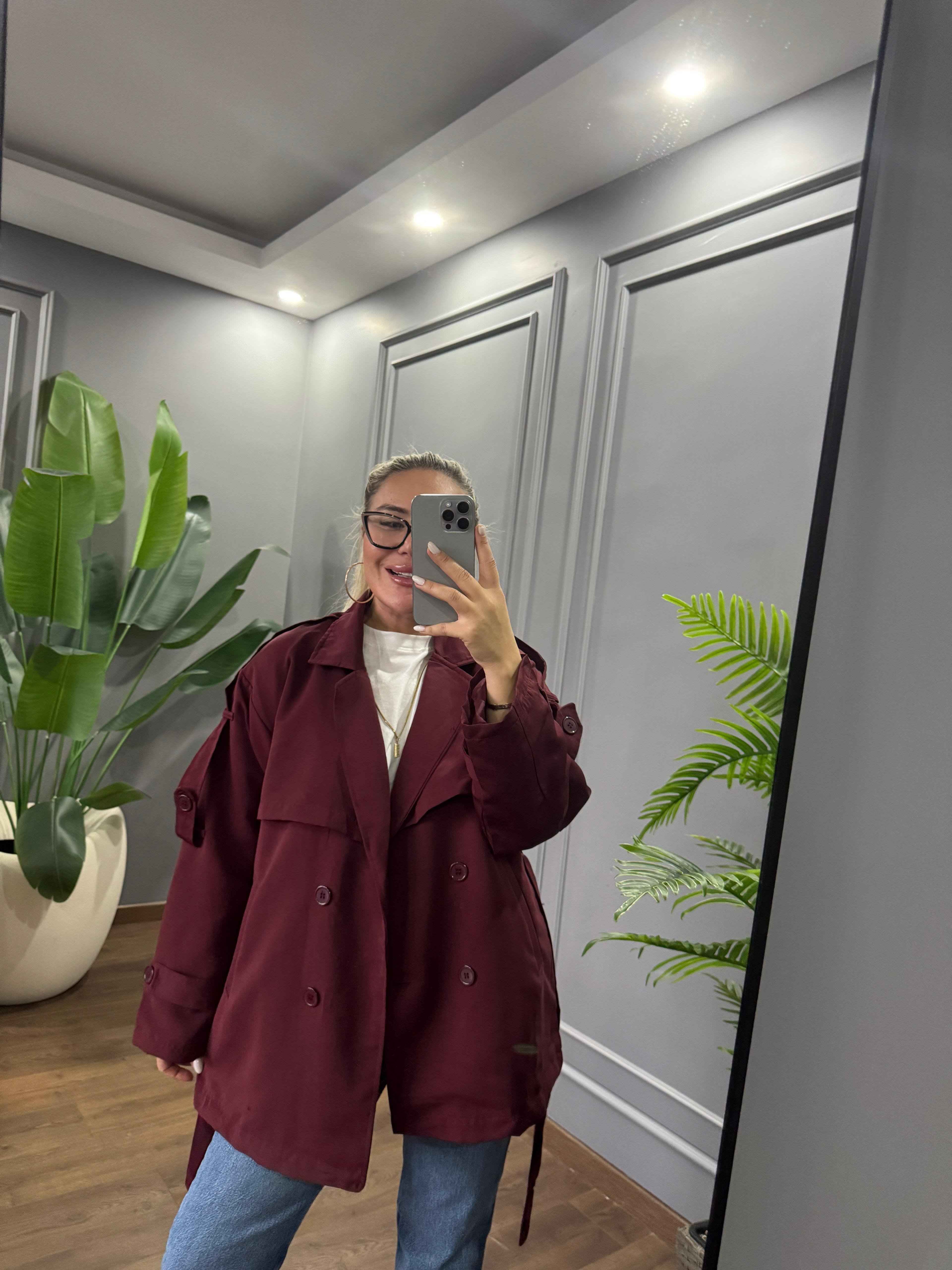 Astarlı kısa trenç