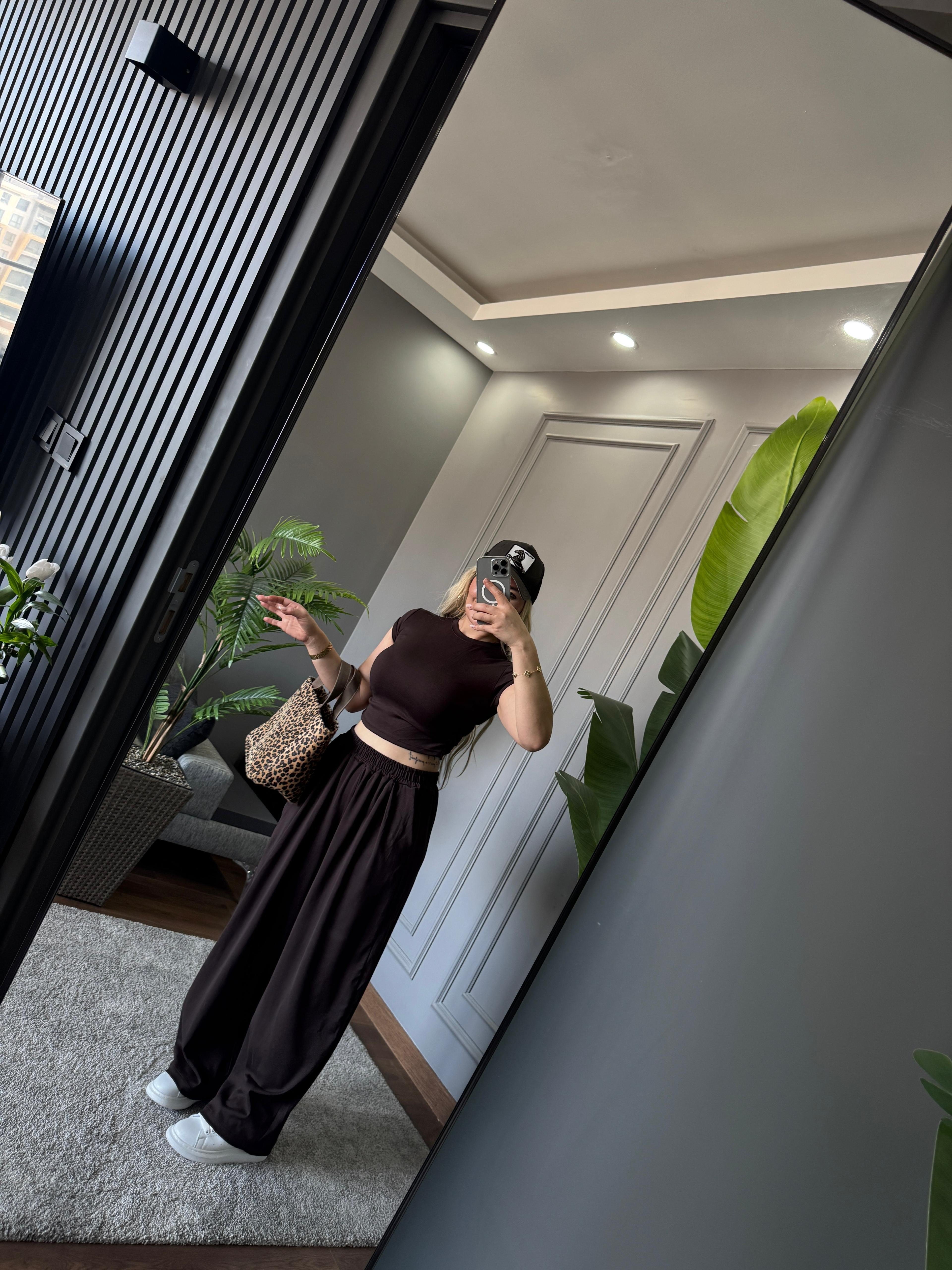 BERSHK EŞOFMAN ALTI 