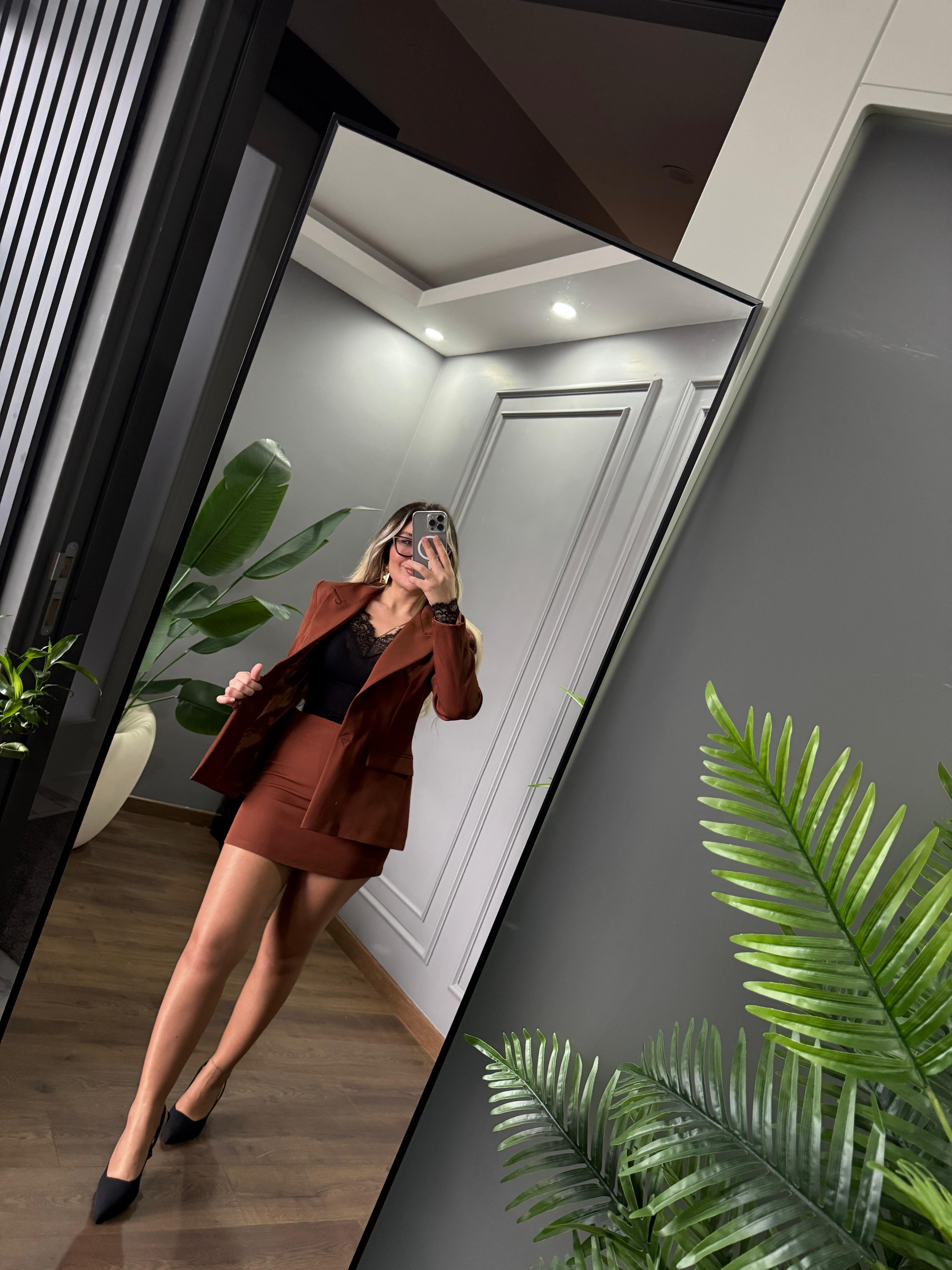 BLAZER ETEKLİ ŞIK TAKIM