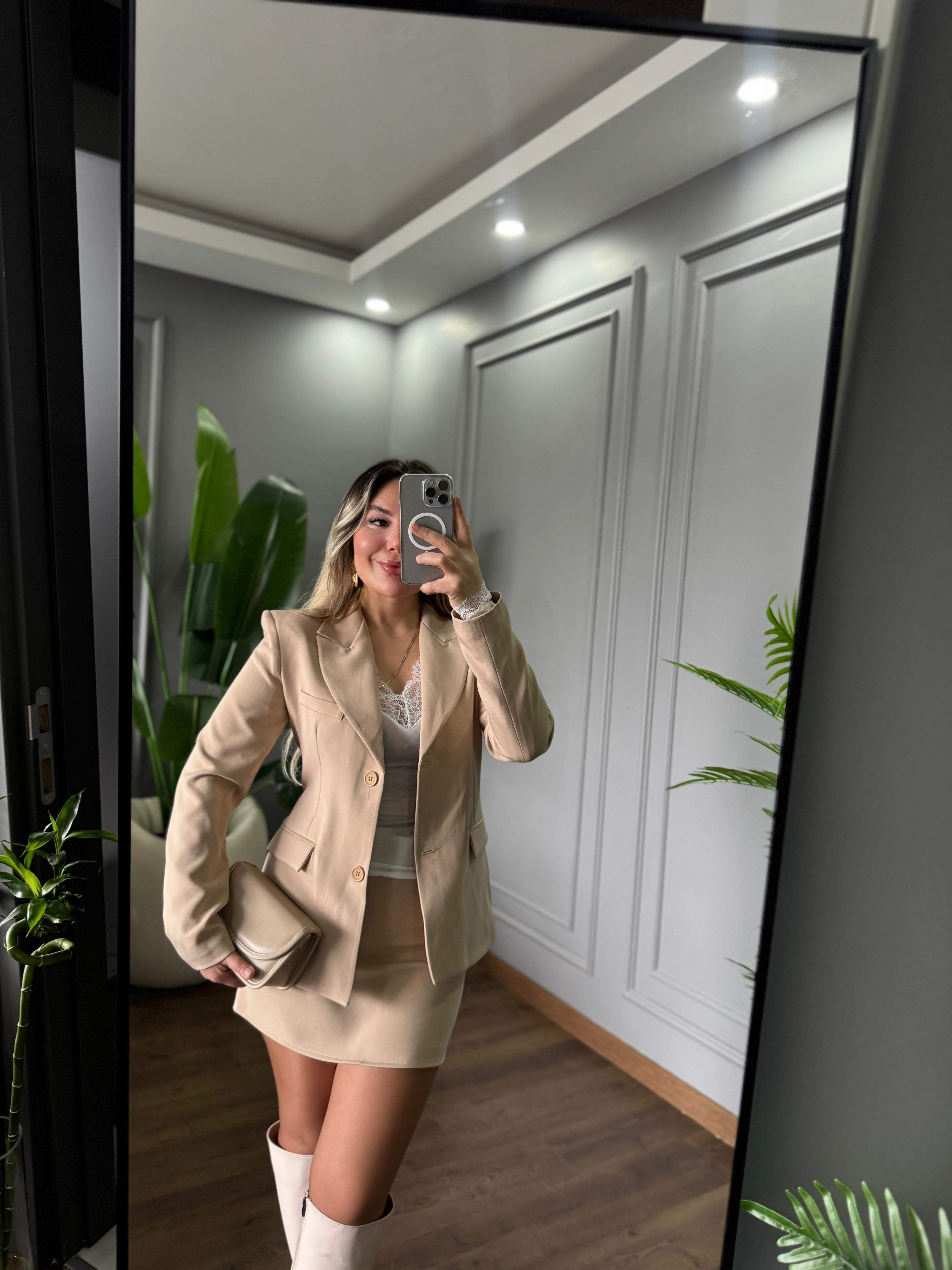 BLAZER ETEKLİ ŞIK TAKIM