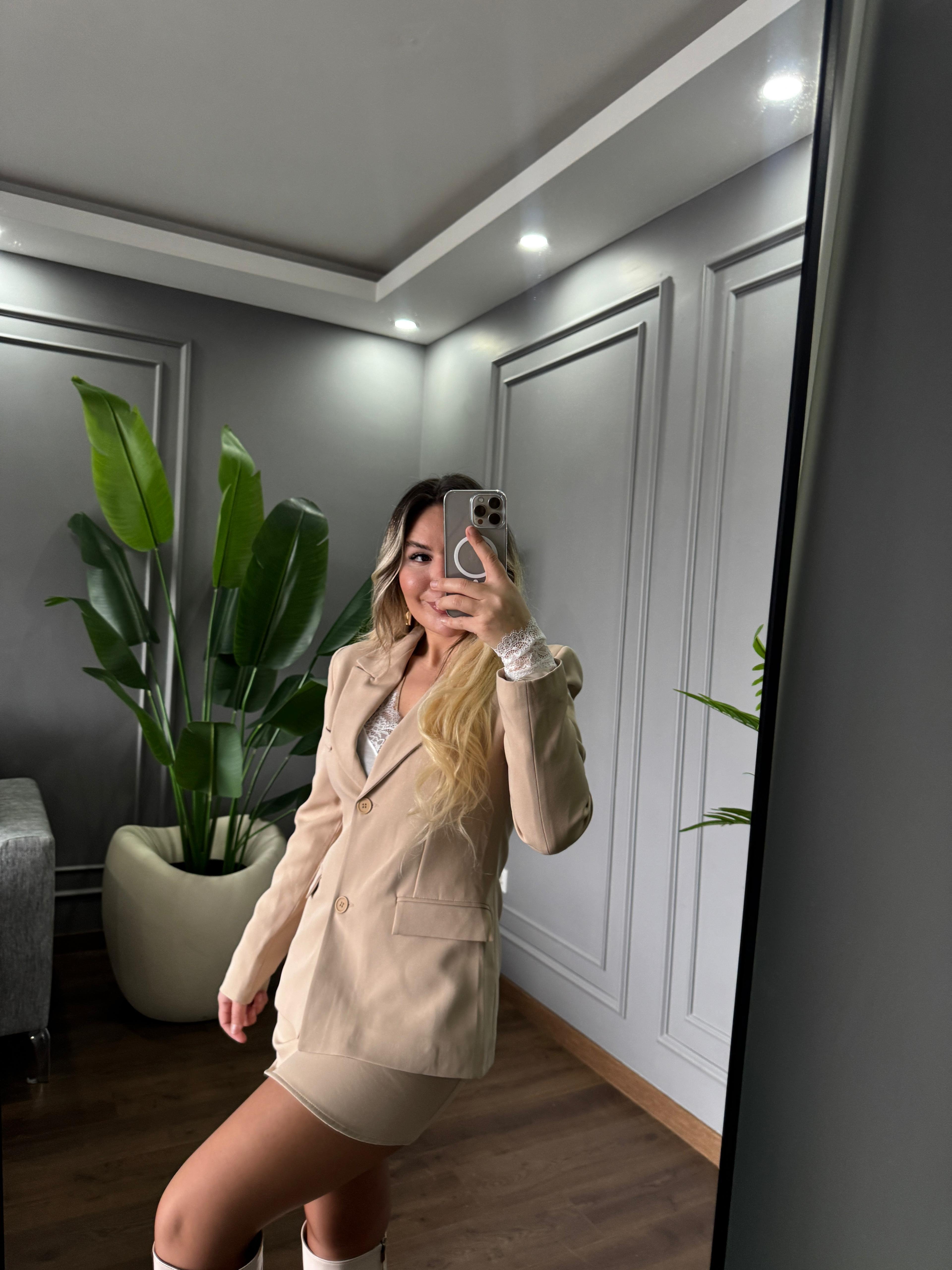 BLAZER ETEKLİ ŞIK TAKIM