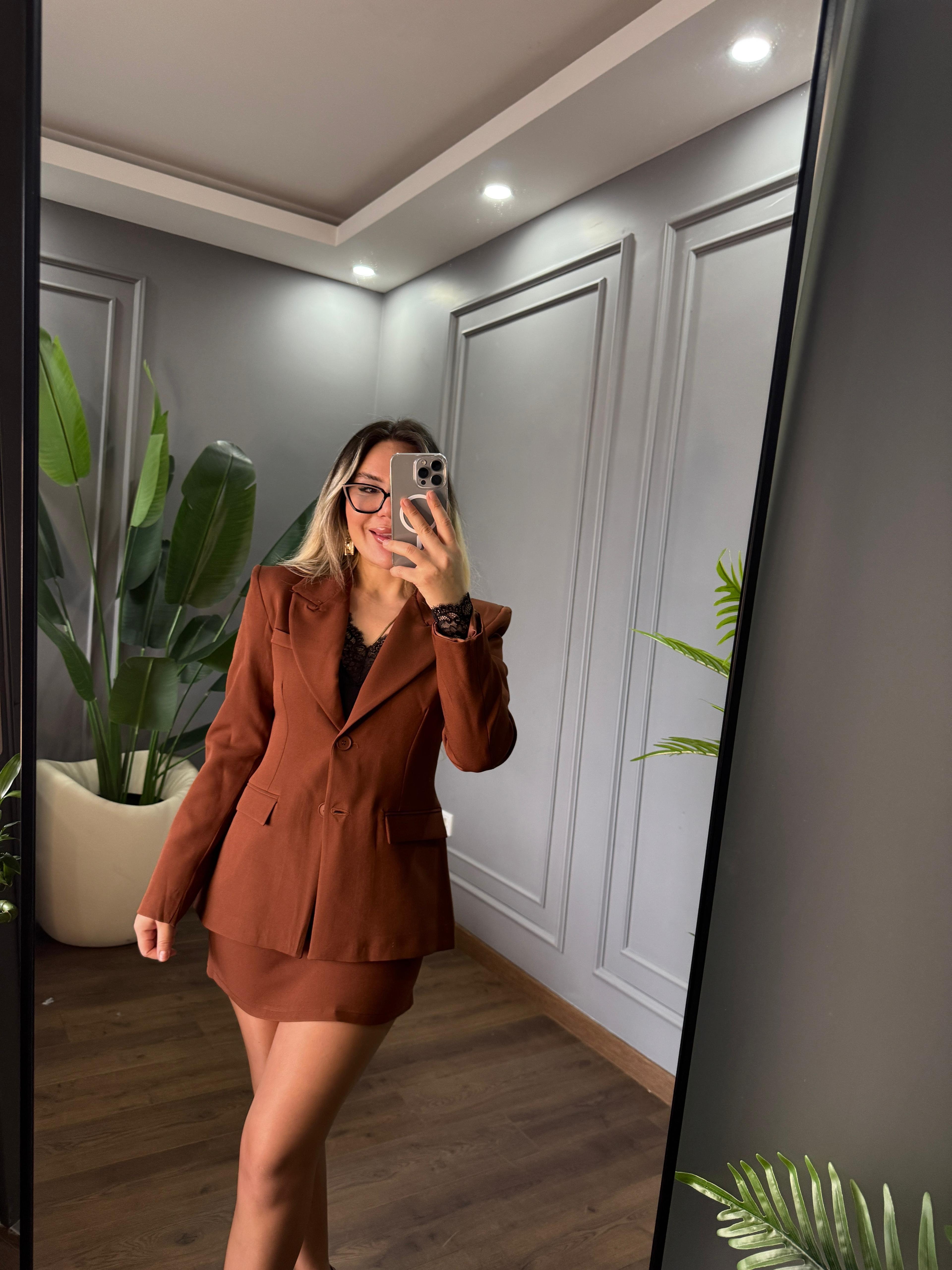 BLAZER ETEKLİ ŞIK TAKIM