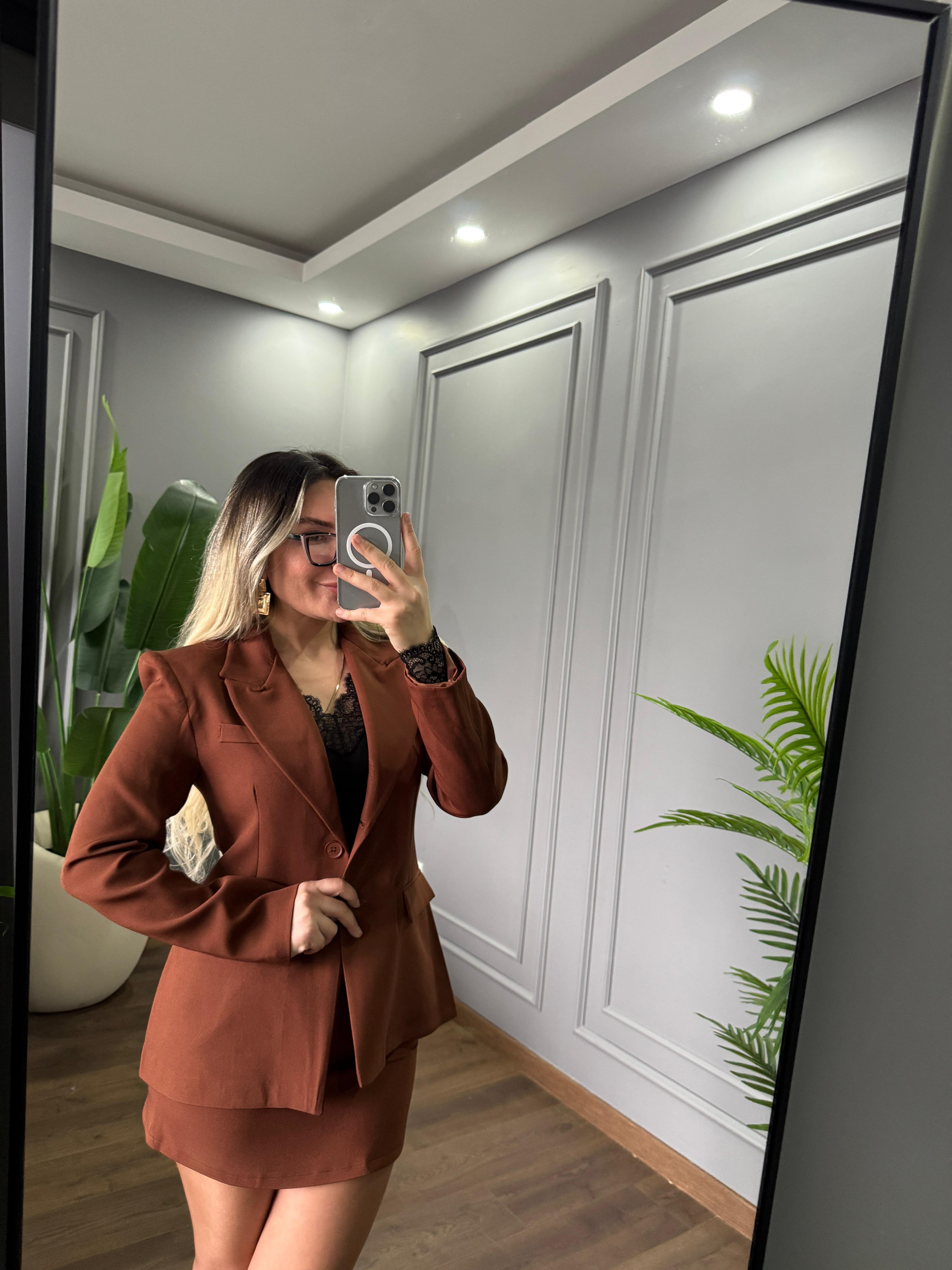 BLAZER ETEKLİ ŞIK TAKIM
