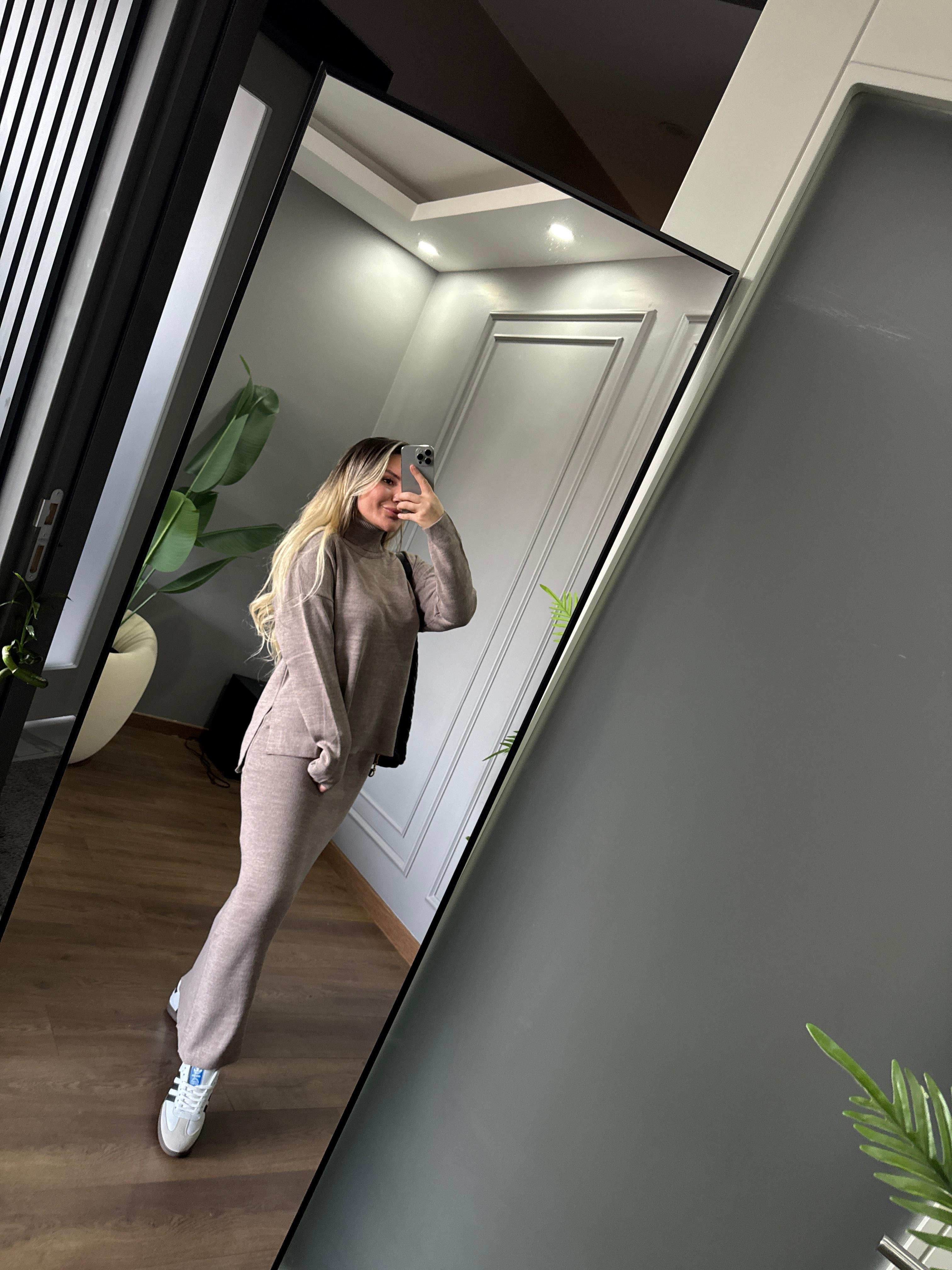 ETEKLİ ŞIK TRİKO TAKIM