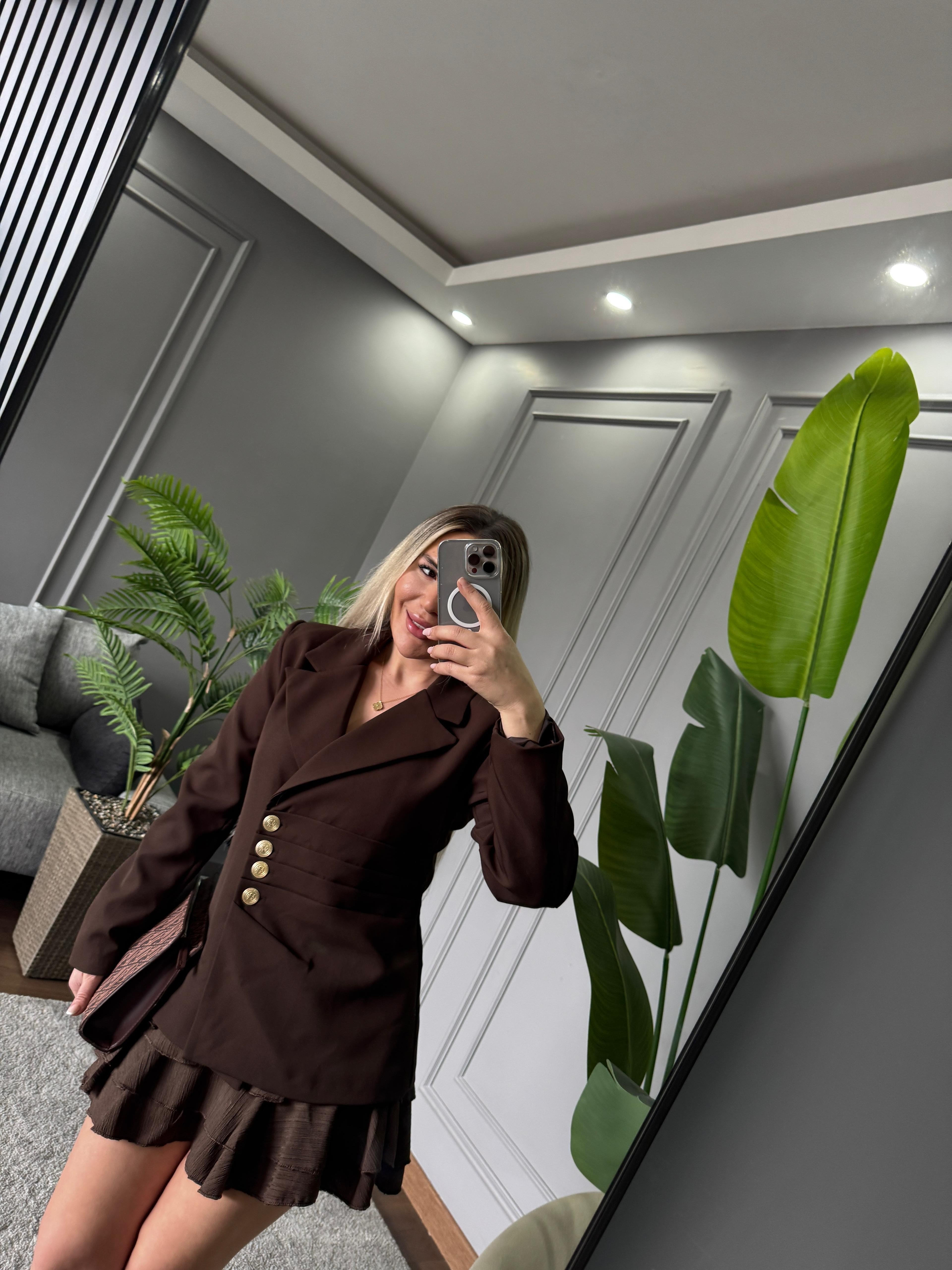 GOLD DÜĞME DETAY BLAZER