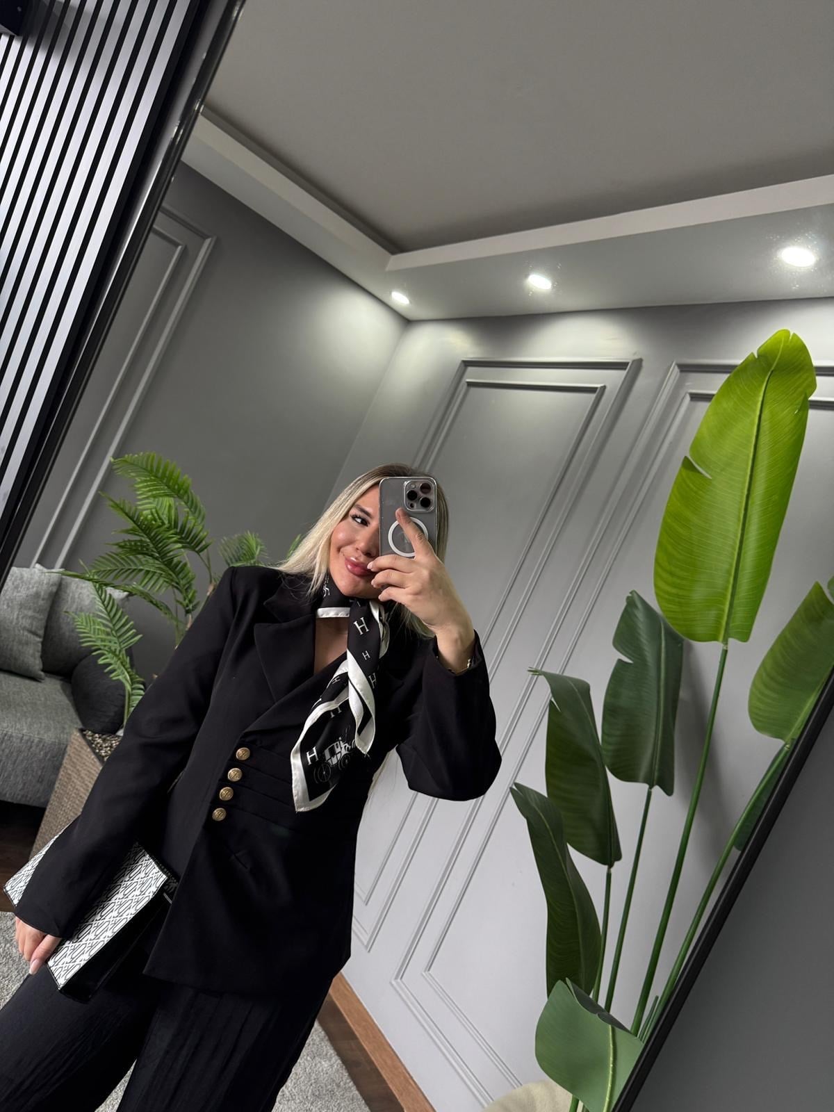 GOLD DÜĞME DETAY BLAZER